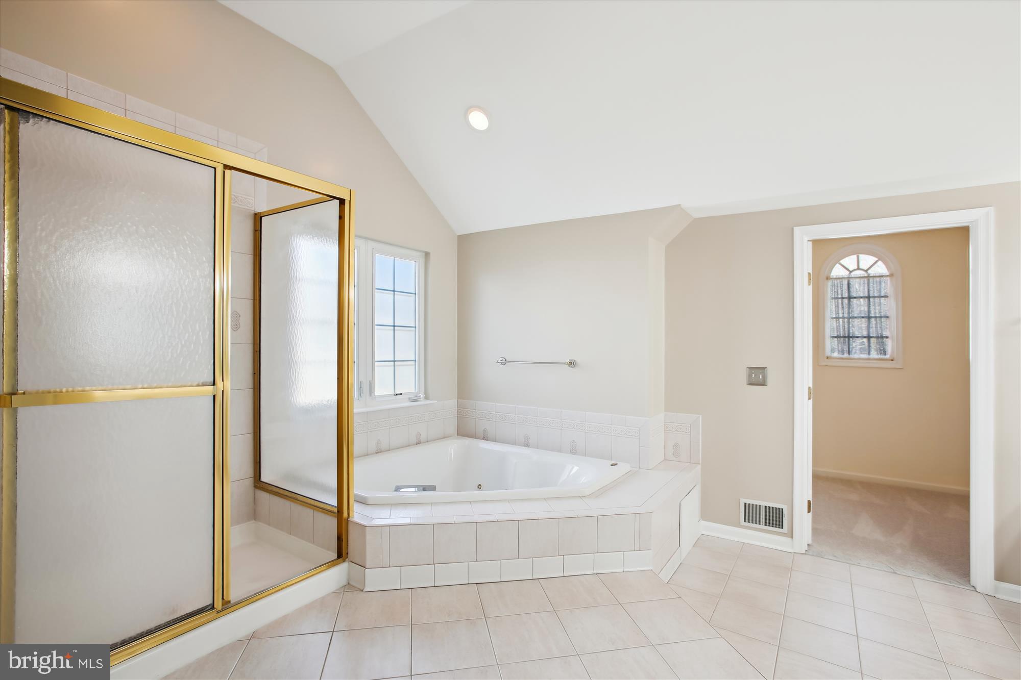 CREST RIDGE ESTATES - Residential