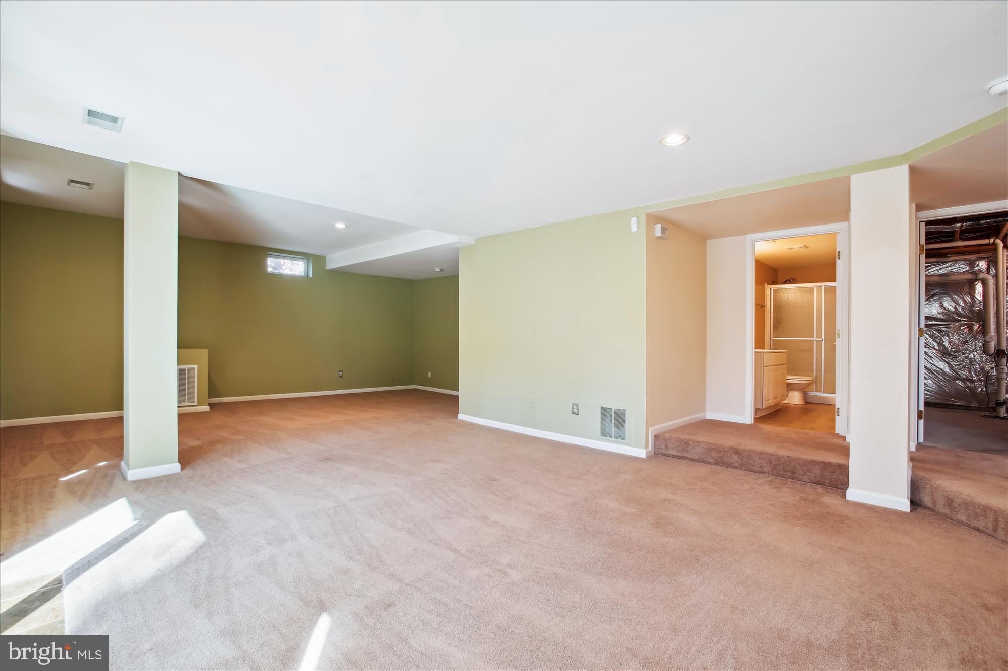 CREST RIDGE ESTATES - Residential