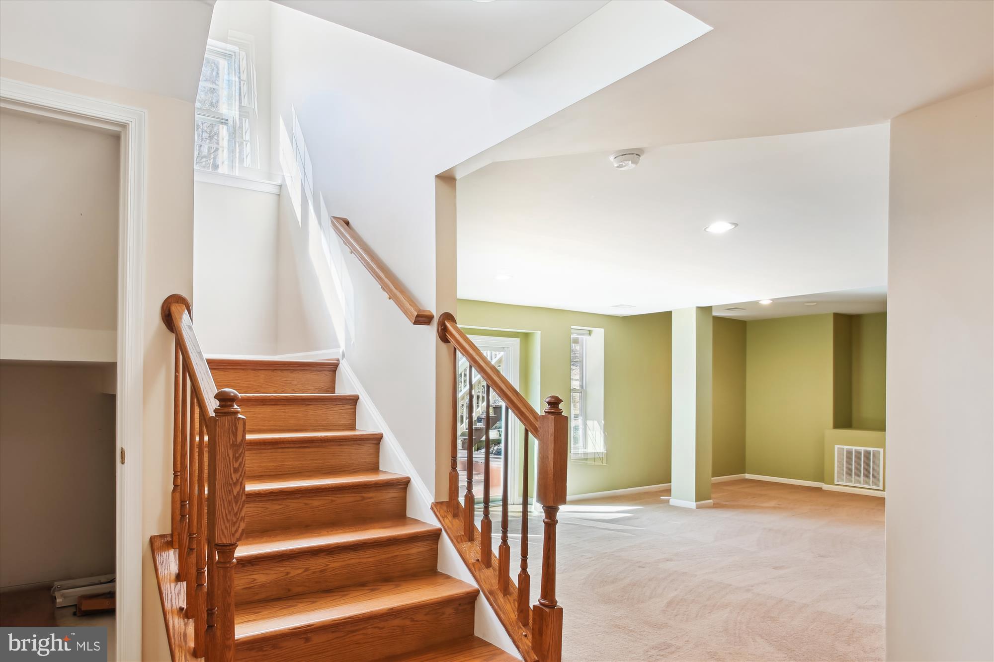 CREST RIDGE ESTATES - Residential