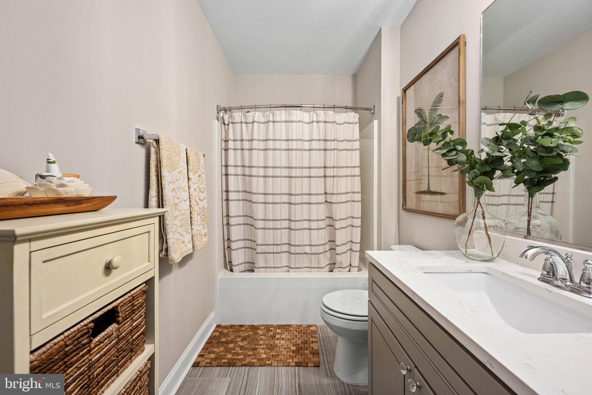 FAWN LAKE - Residential