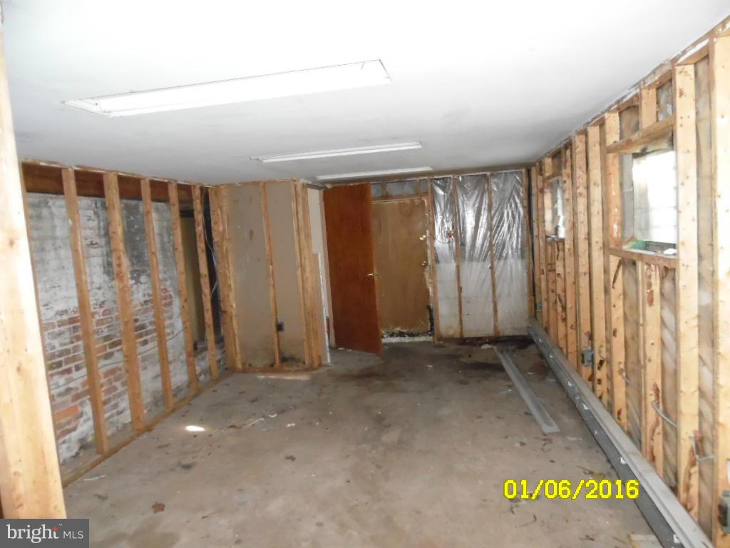 LANDSDOWNE - Residential