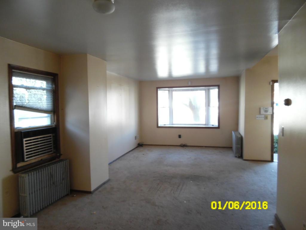 LANDSDOWNE - Residential