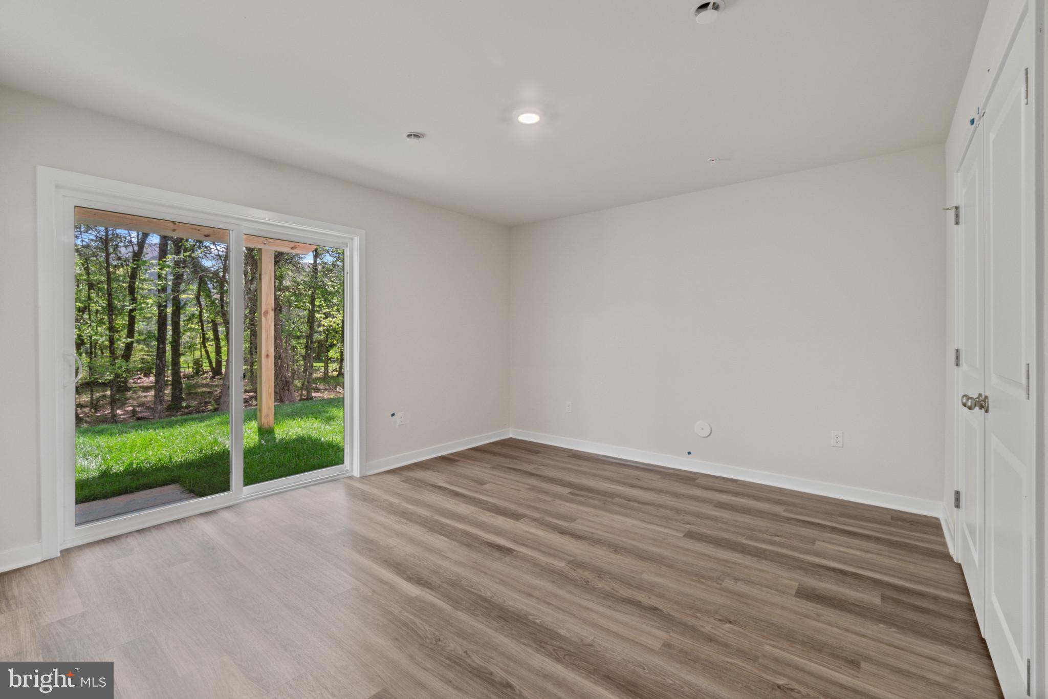 16628 GREEN GLADE DRIVE