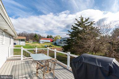 HAMPSTEAD - Residential