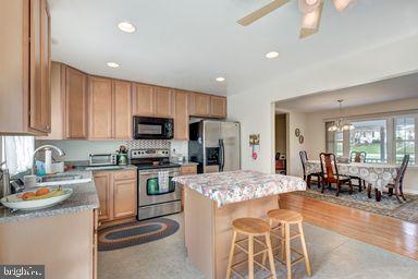 HAMPSTEAD - Residential