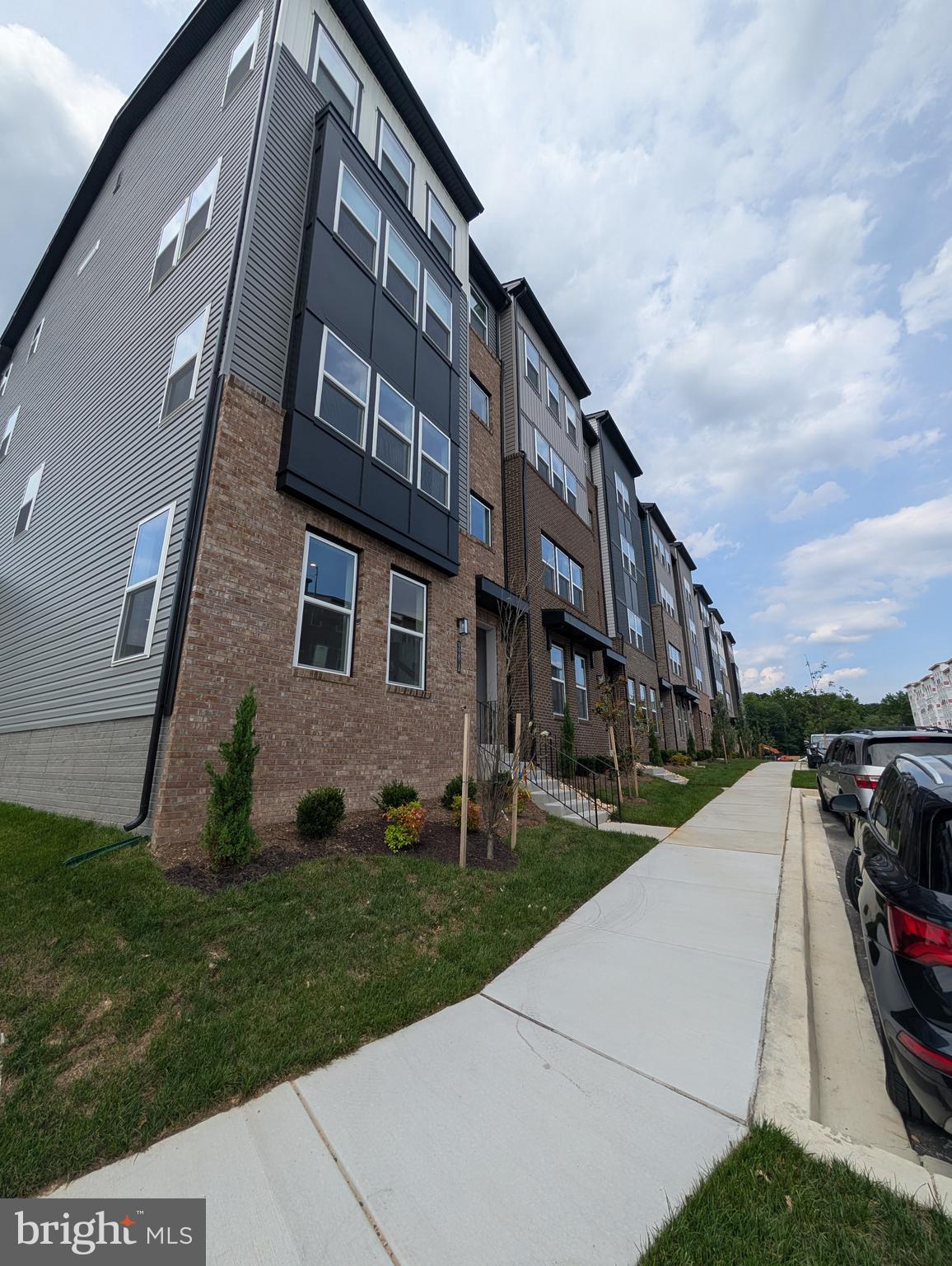 PADDOCK POINTE - Residential Lease