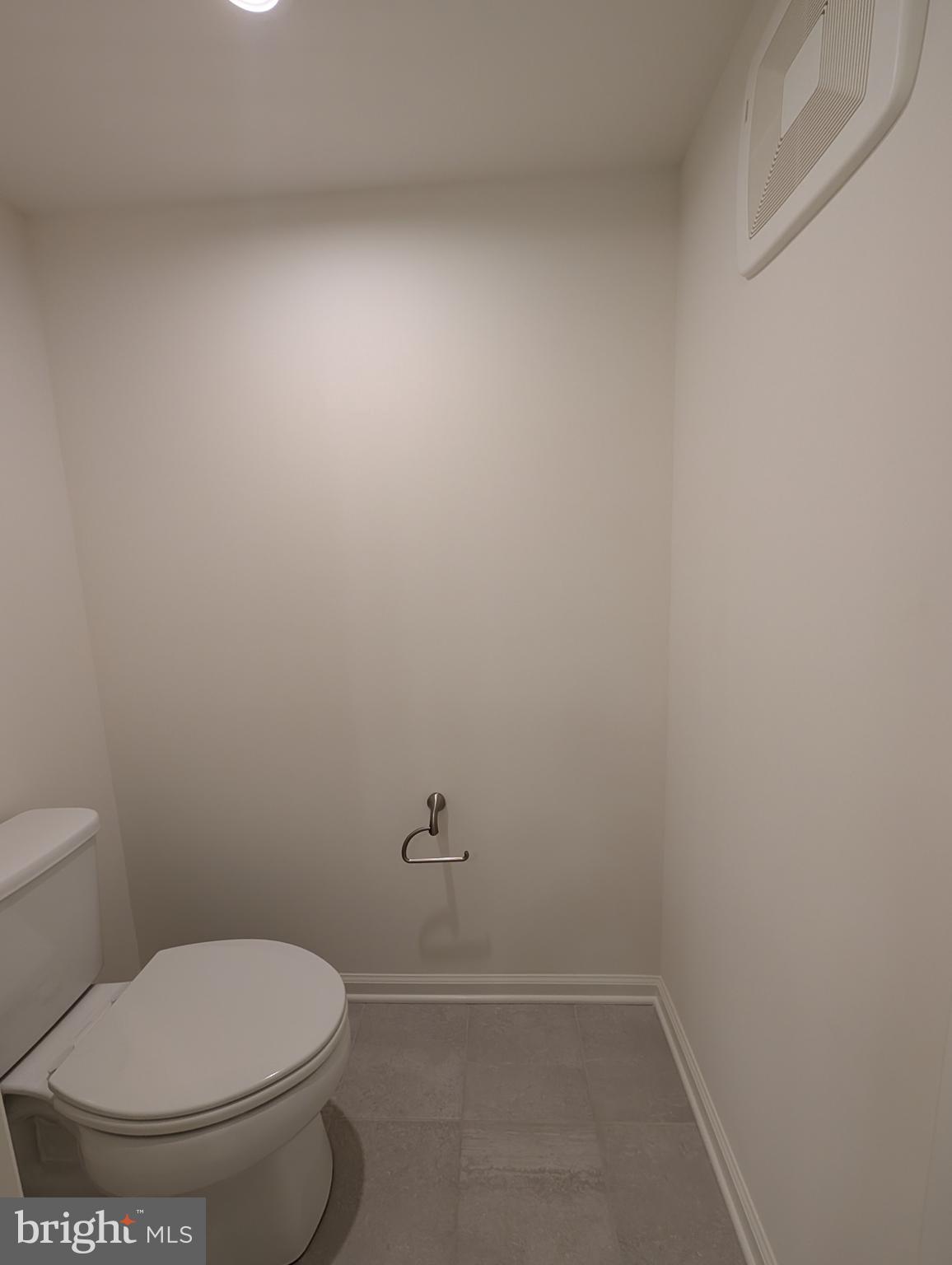 PADDOCK POINTE - Residential Lease