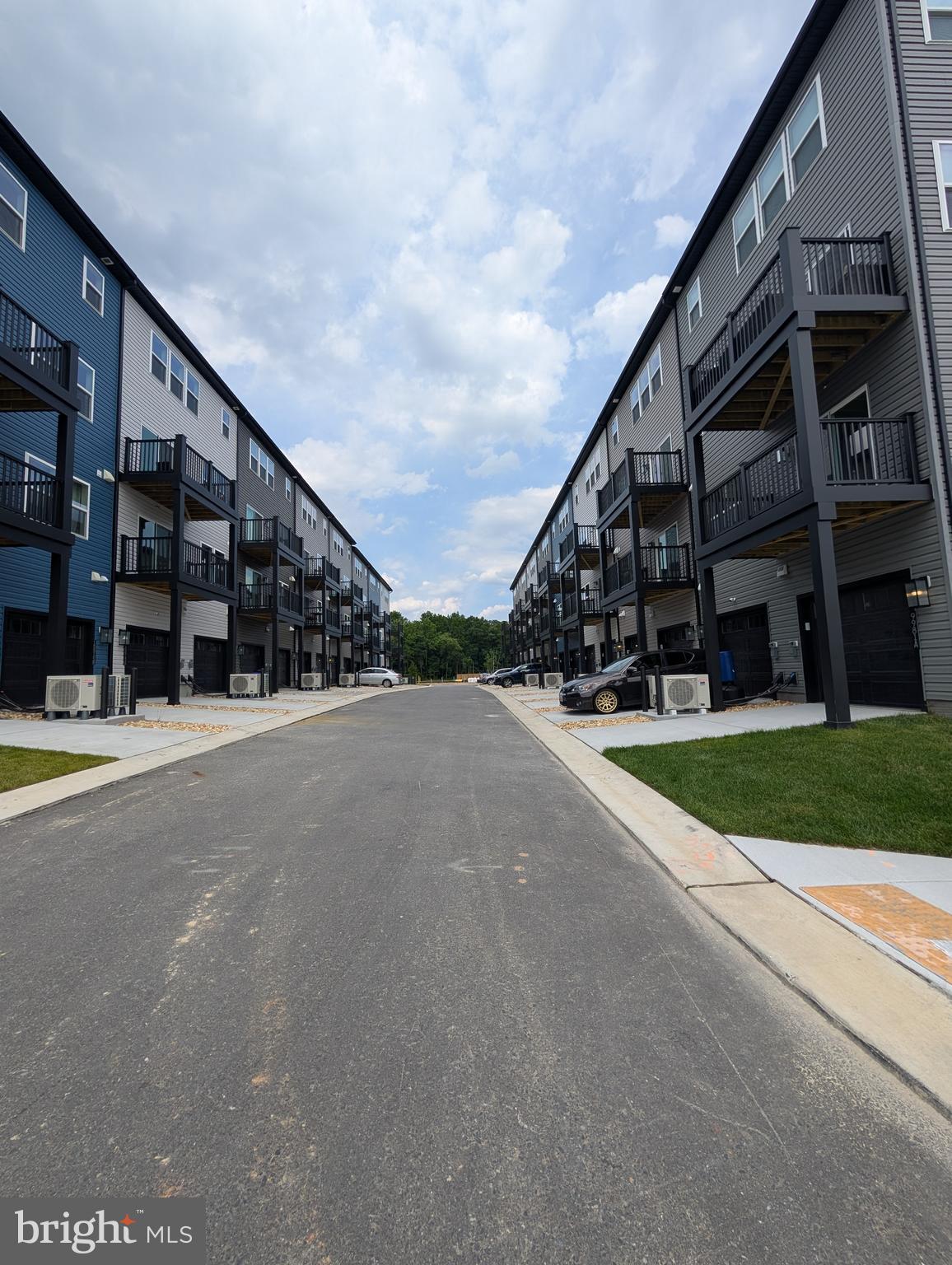 PADDOCK POINTE - Residential Lease