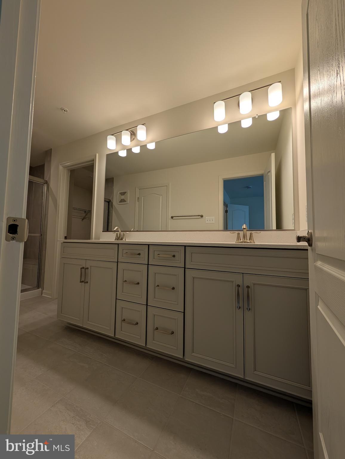 PADDOCK POINTE - Residential Lease