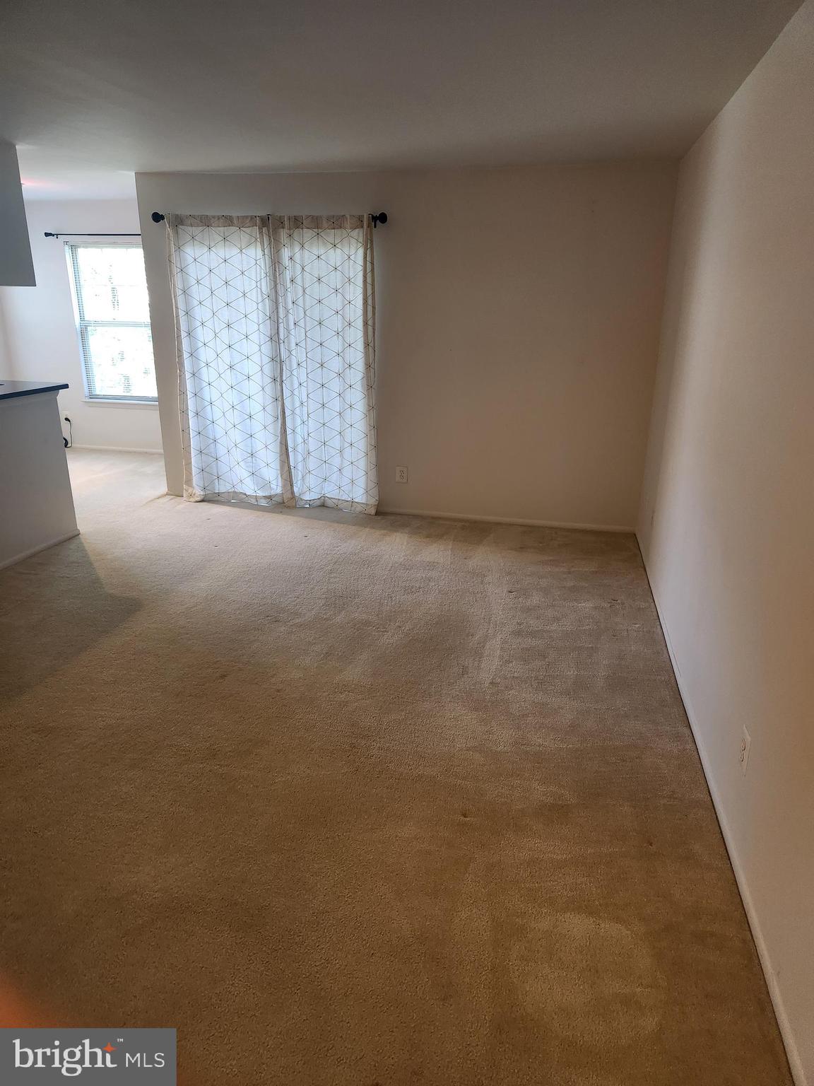 RESTON - Residential Lease