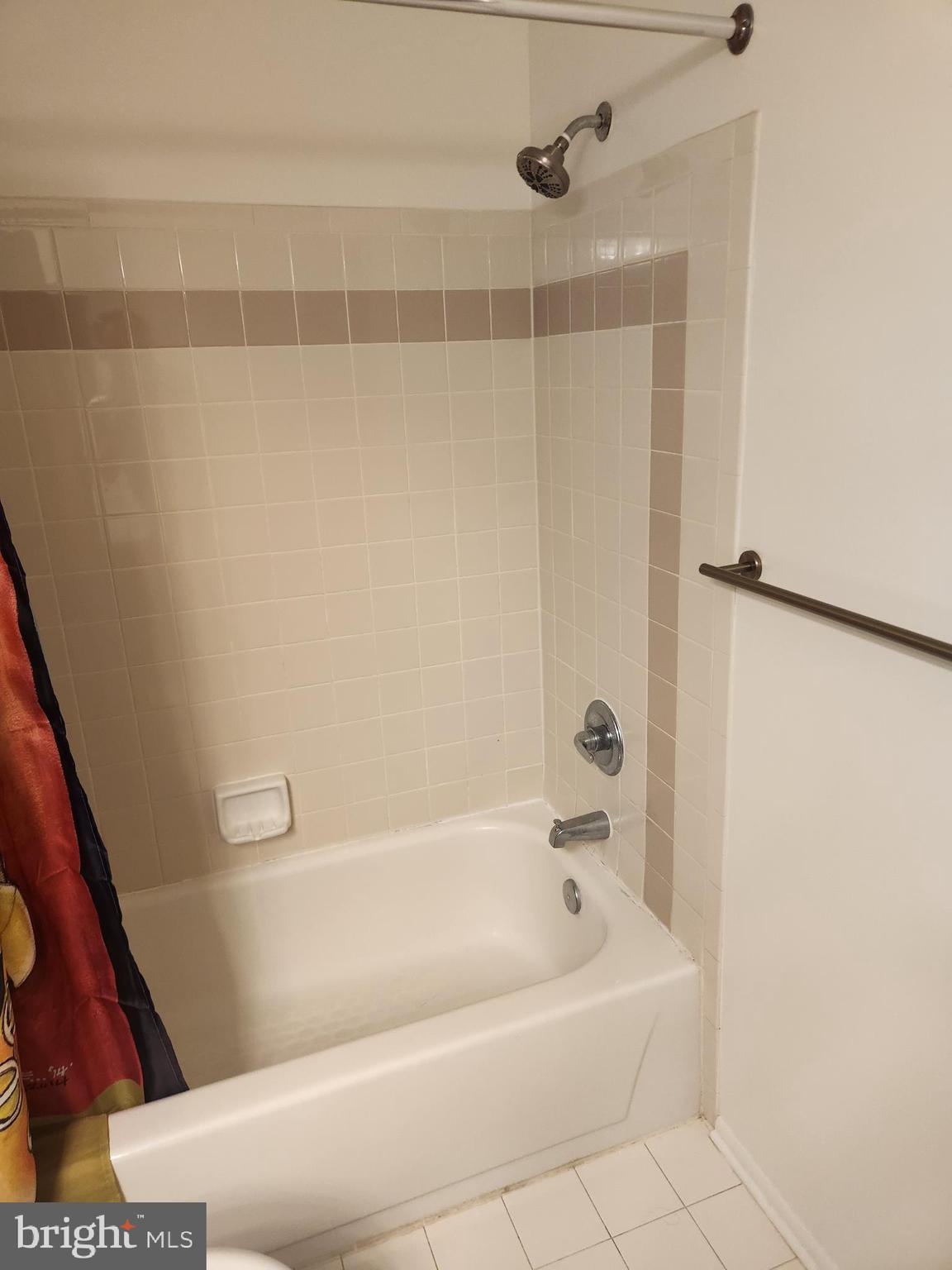 RESTON - Residential Lease