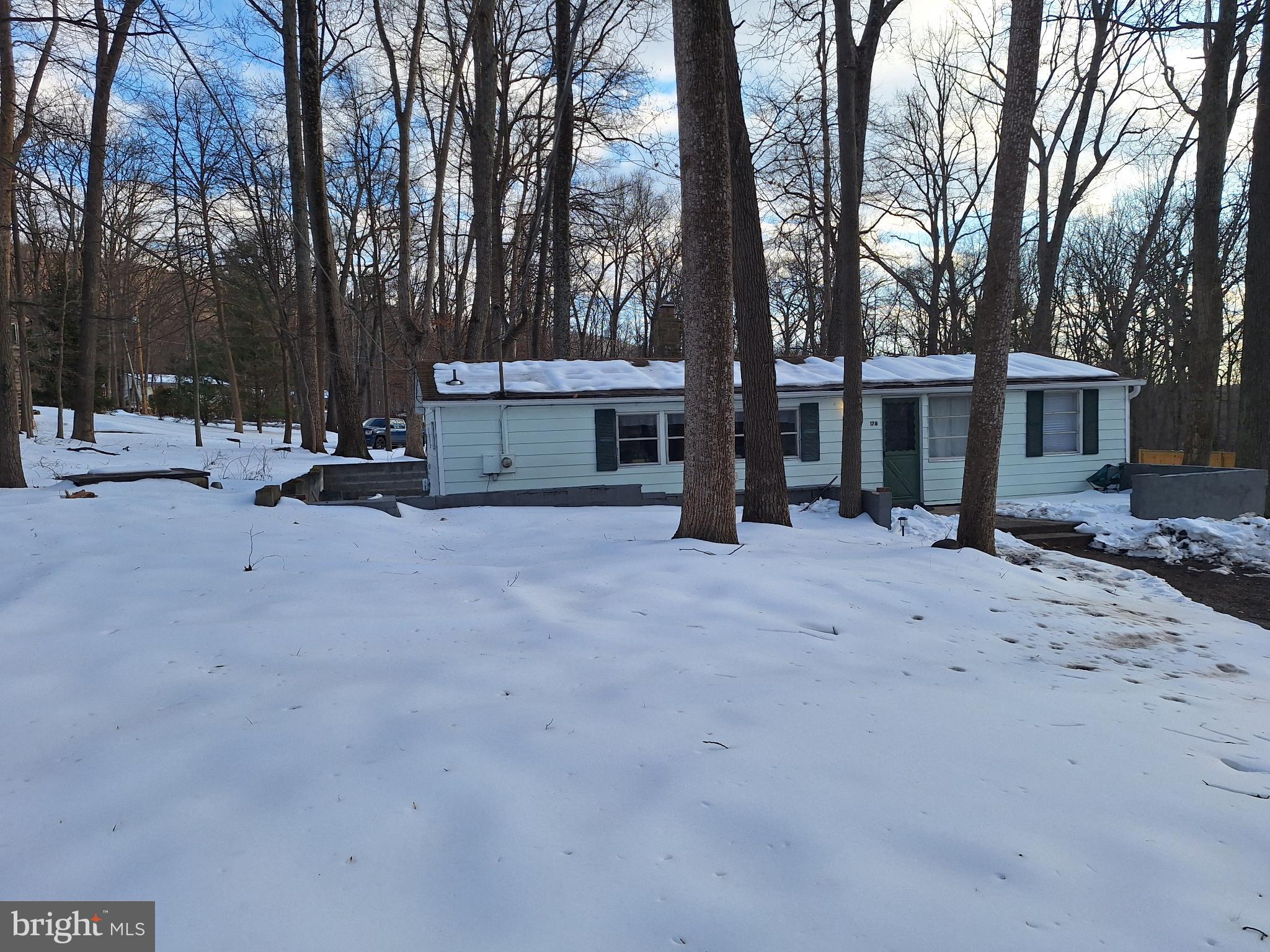 178 HUCKLEBERRY LANE