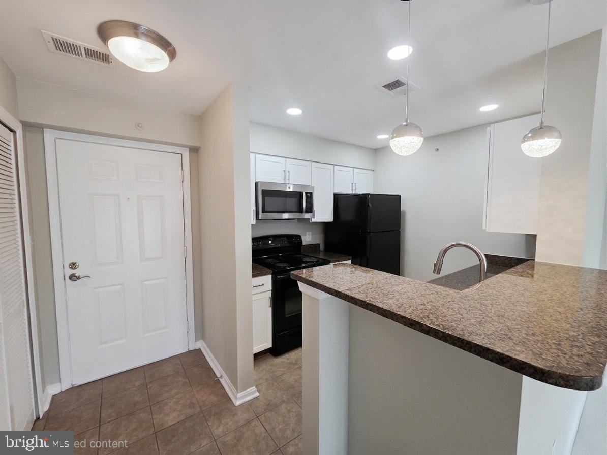 3176 SUMMIT SQUARE DRIVE 4-E4