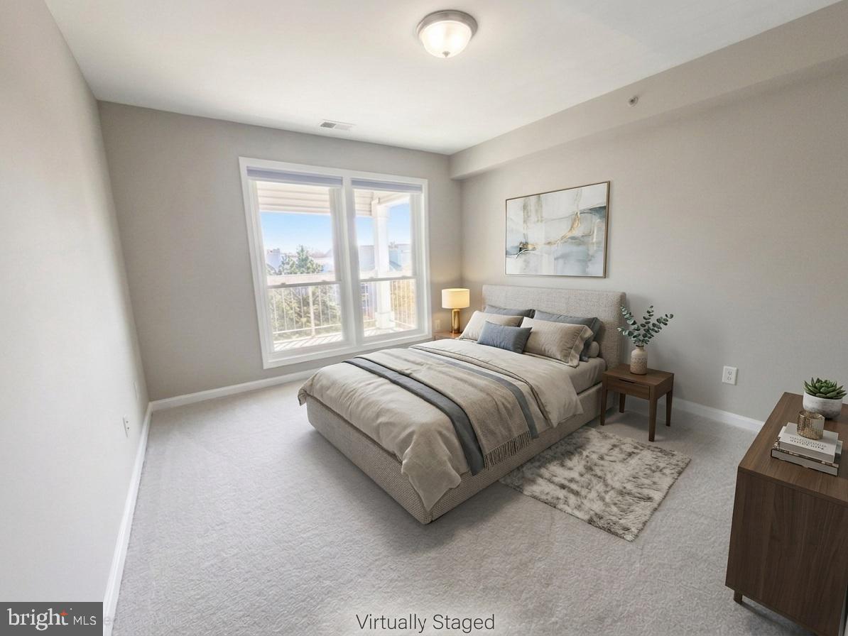 FOUR WINDS AT OAKTON - Residential