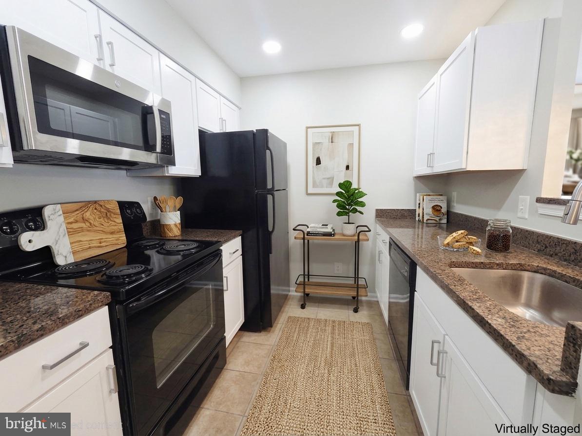 3176 SUMMIT SQUARE DRIVE 4-E4