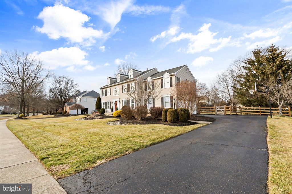 Photo of 2018 Leedoms Drive, NEWTOWN, PA 18940 (MLS # PABU2112388)