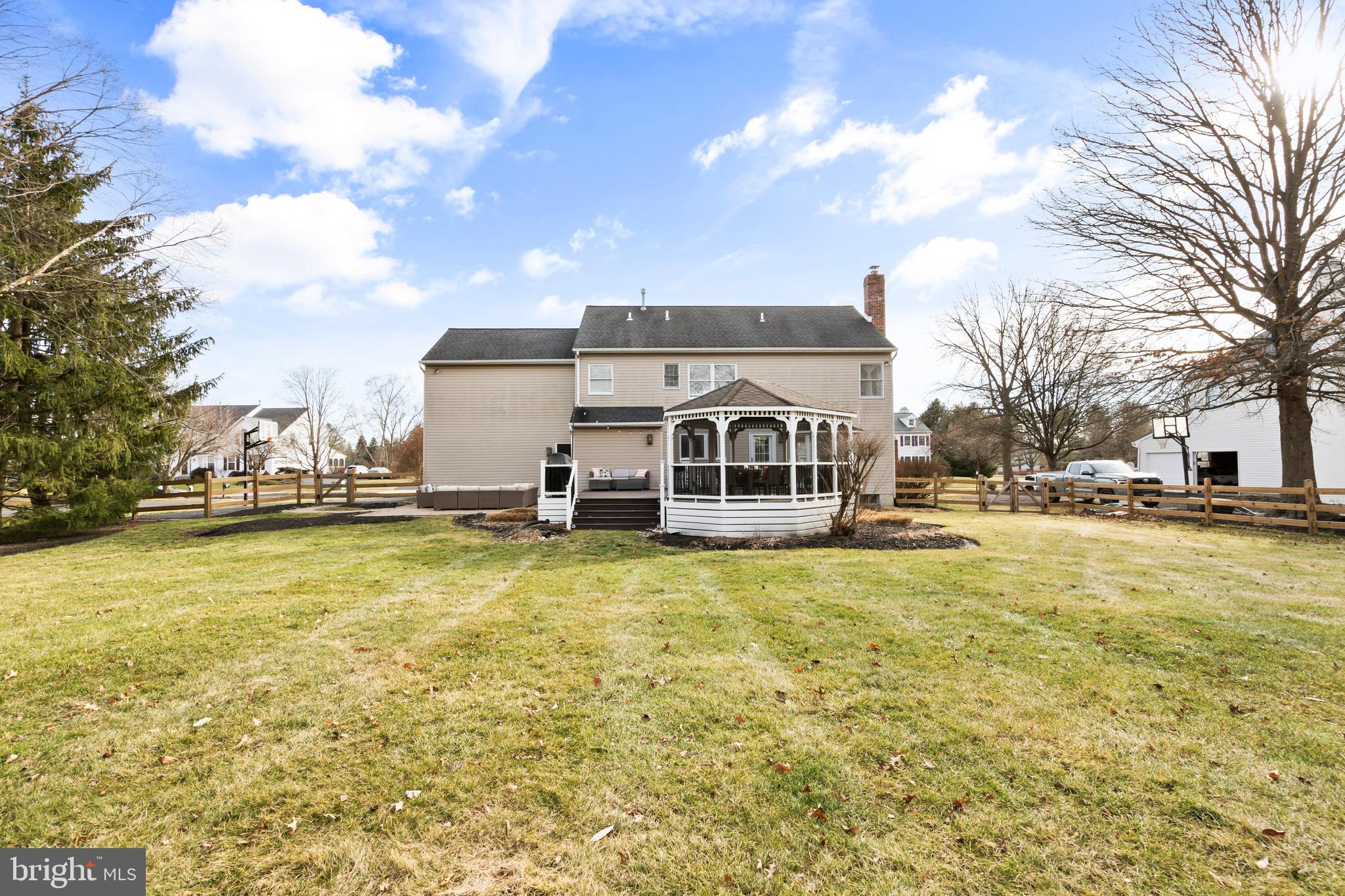 PENNS FIELD AT FAR - Residential