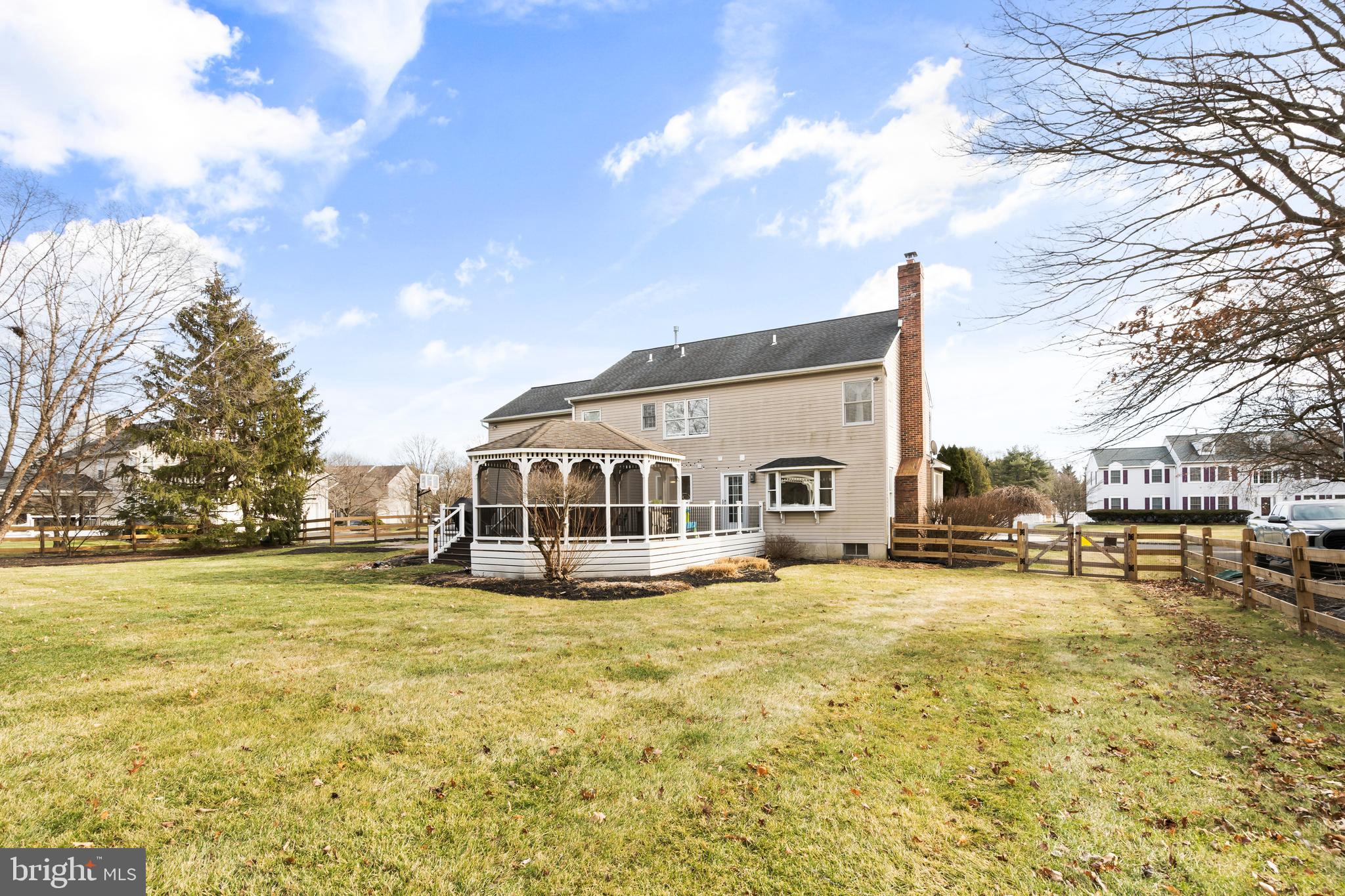 PENNS FIELD AT FAR - Residential