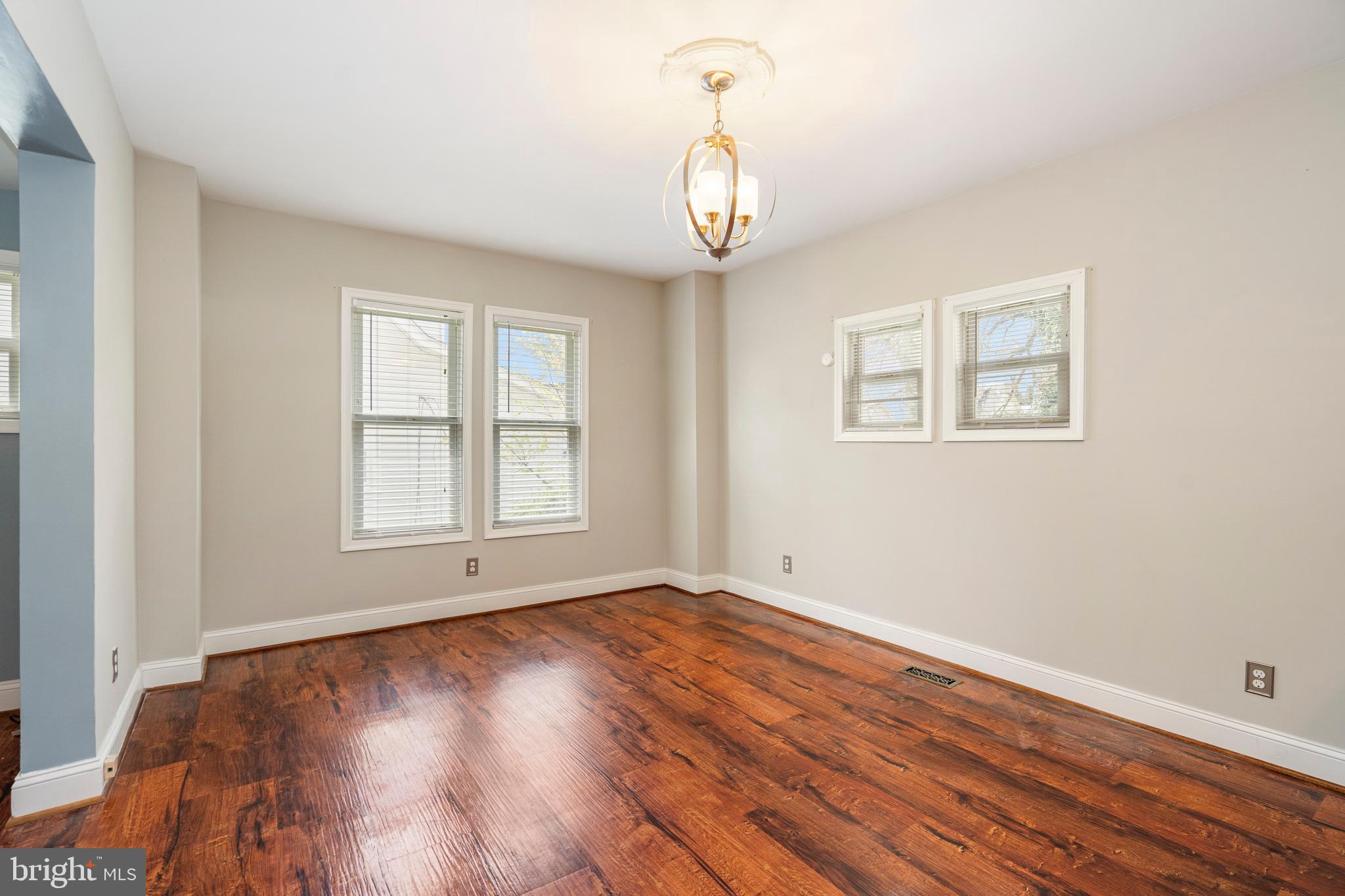 HOWARD PARK - Residential