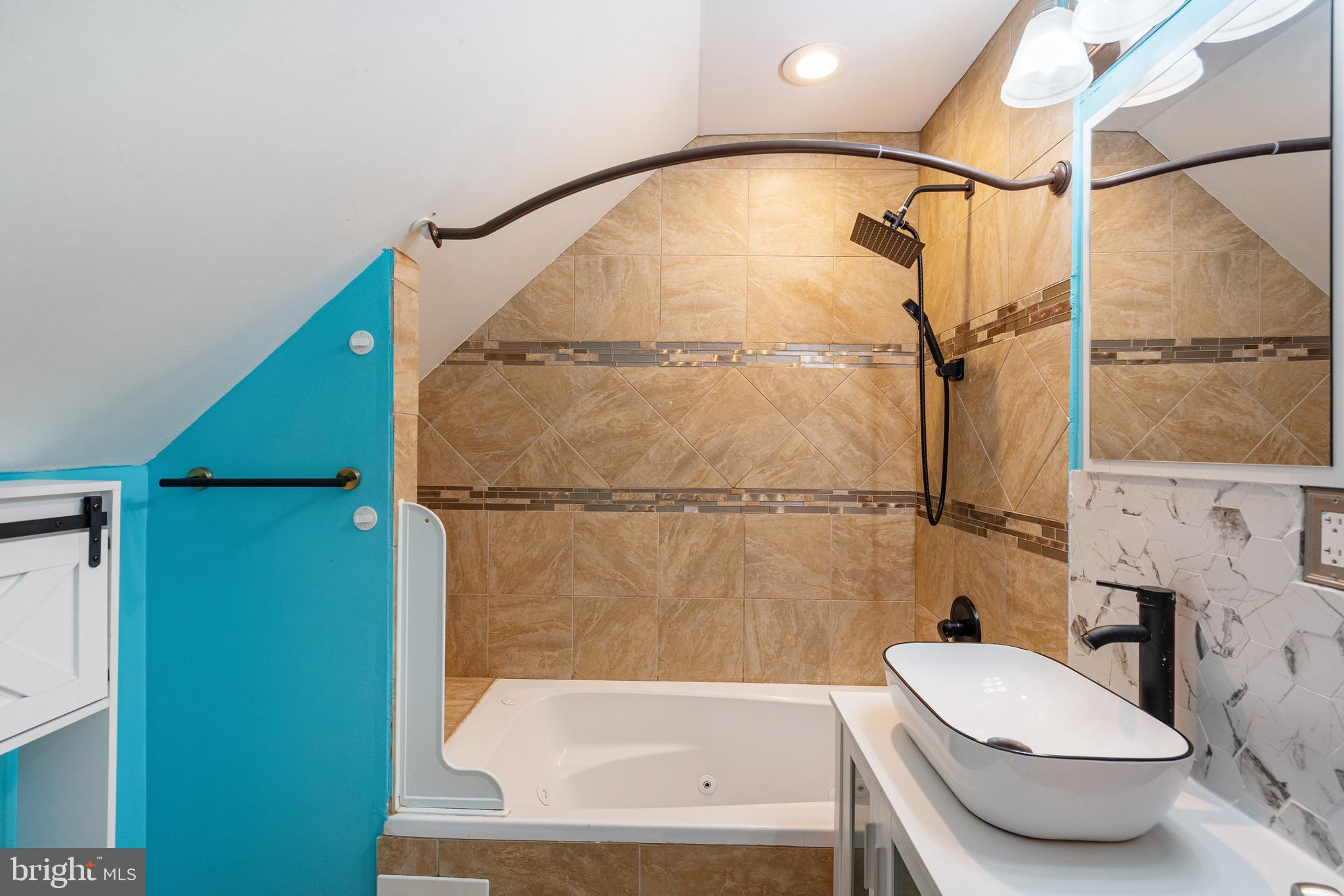 HOWARD PARK - Residential