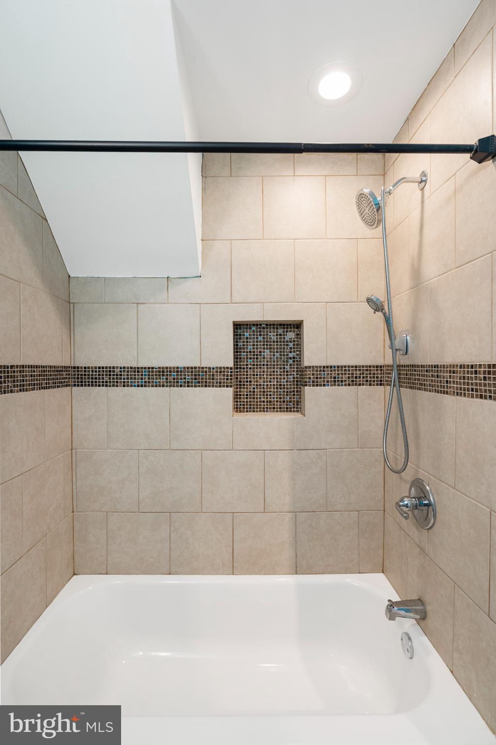 HOWARD PARK - Residential