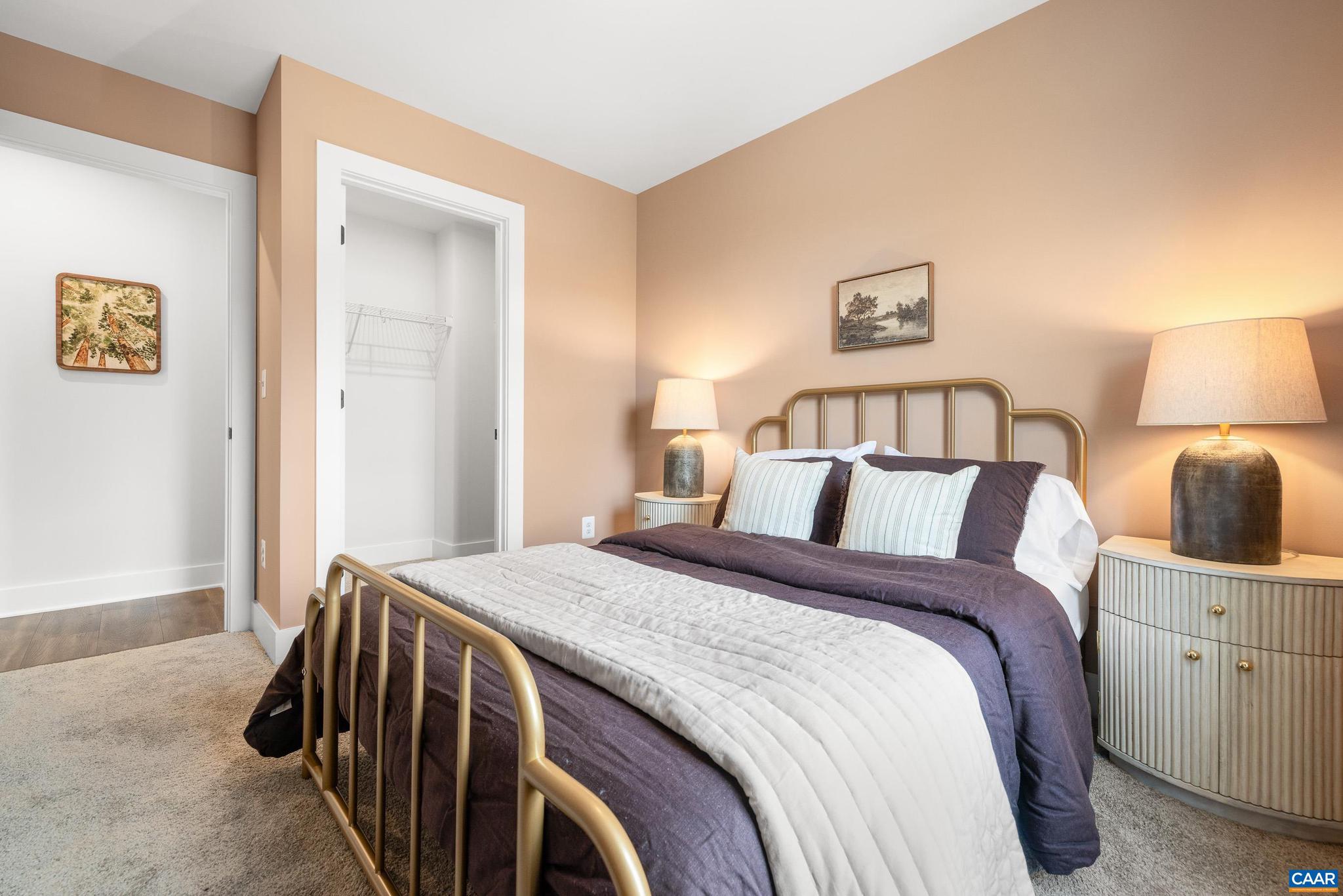 OLD TRAIL - Residential