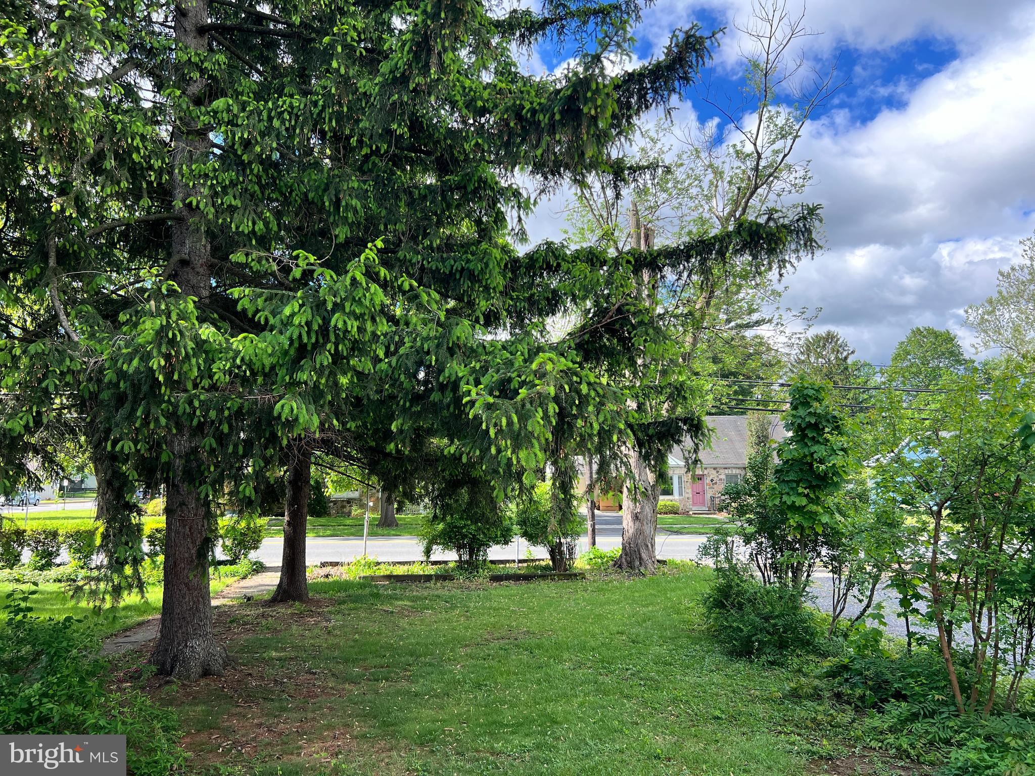 WEST END - Residential