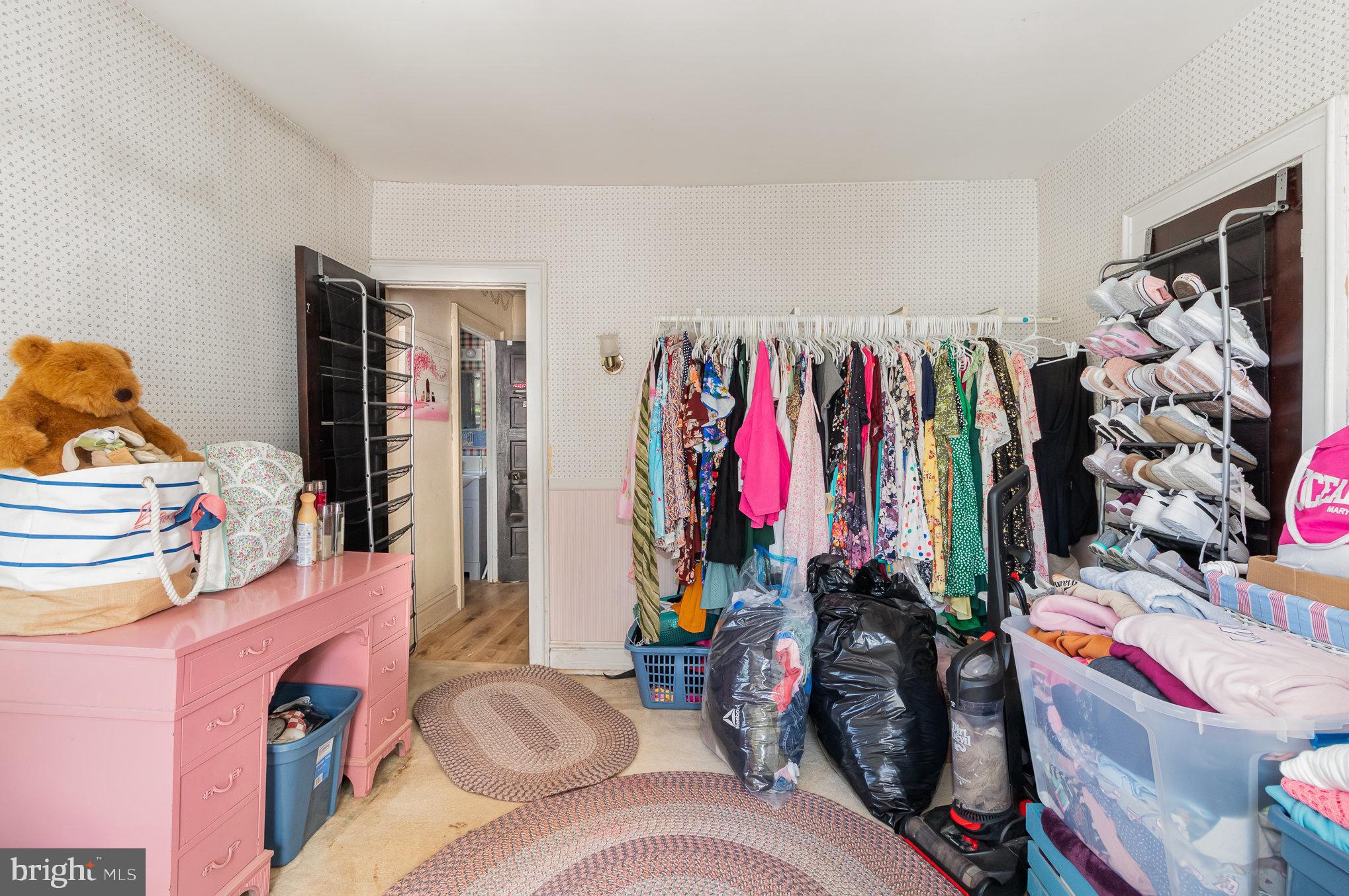 WEST END - Residential