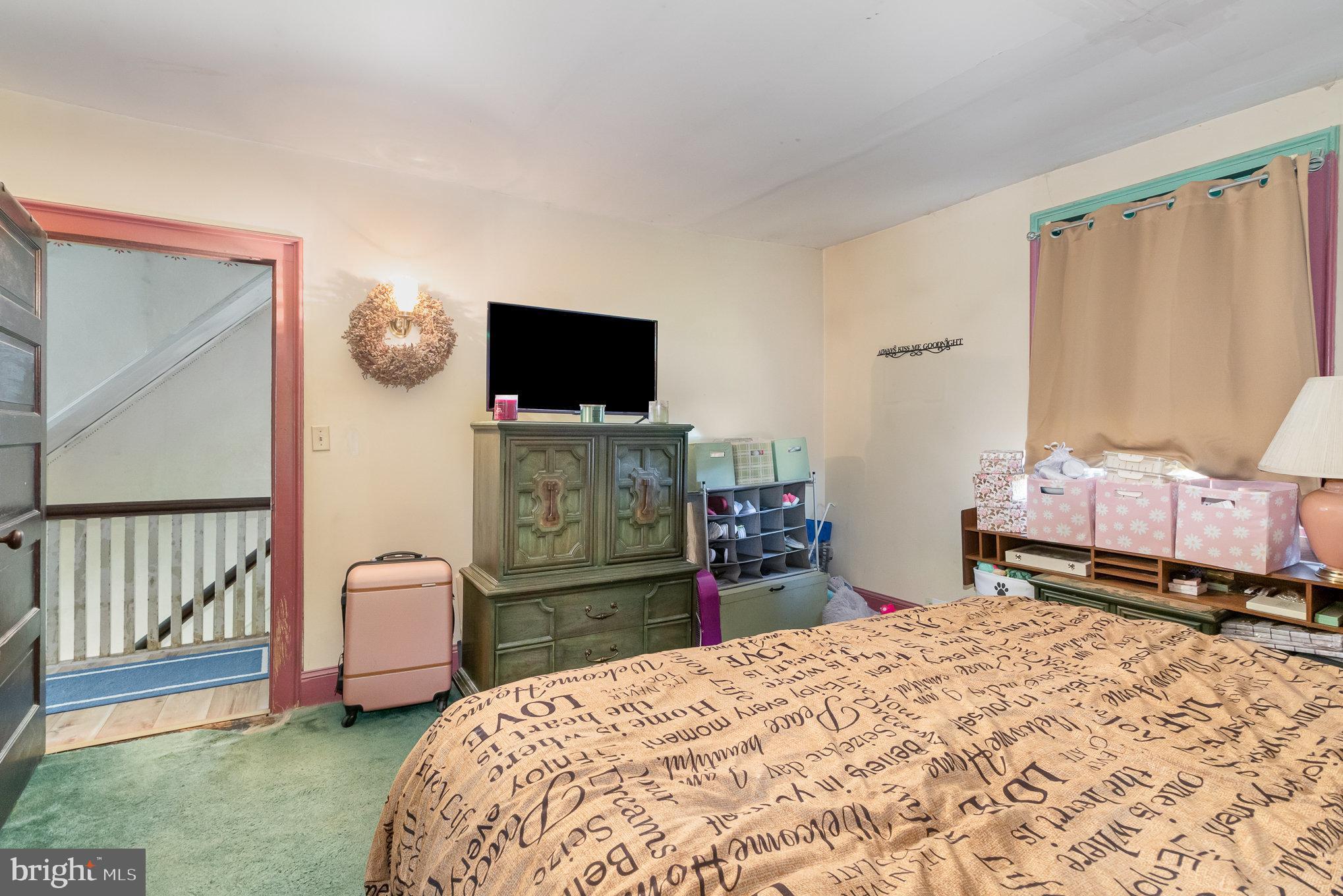 WEST END - Residential