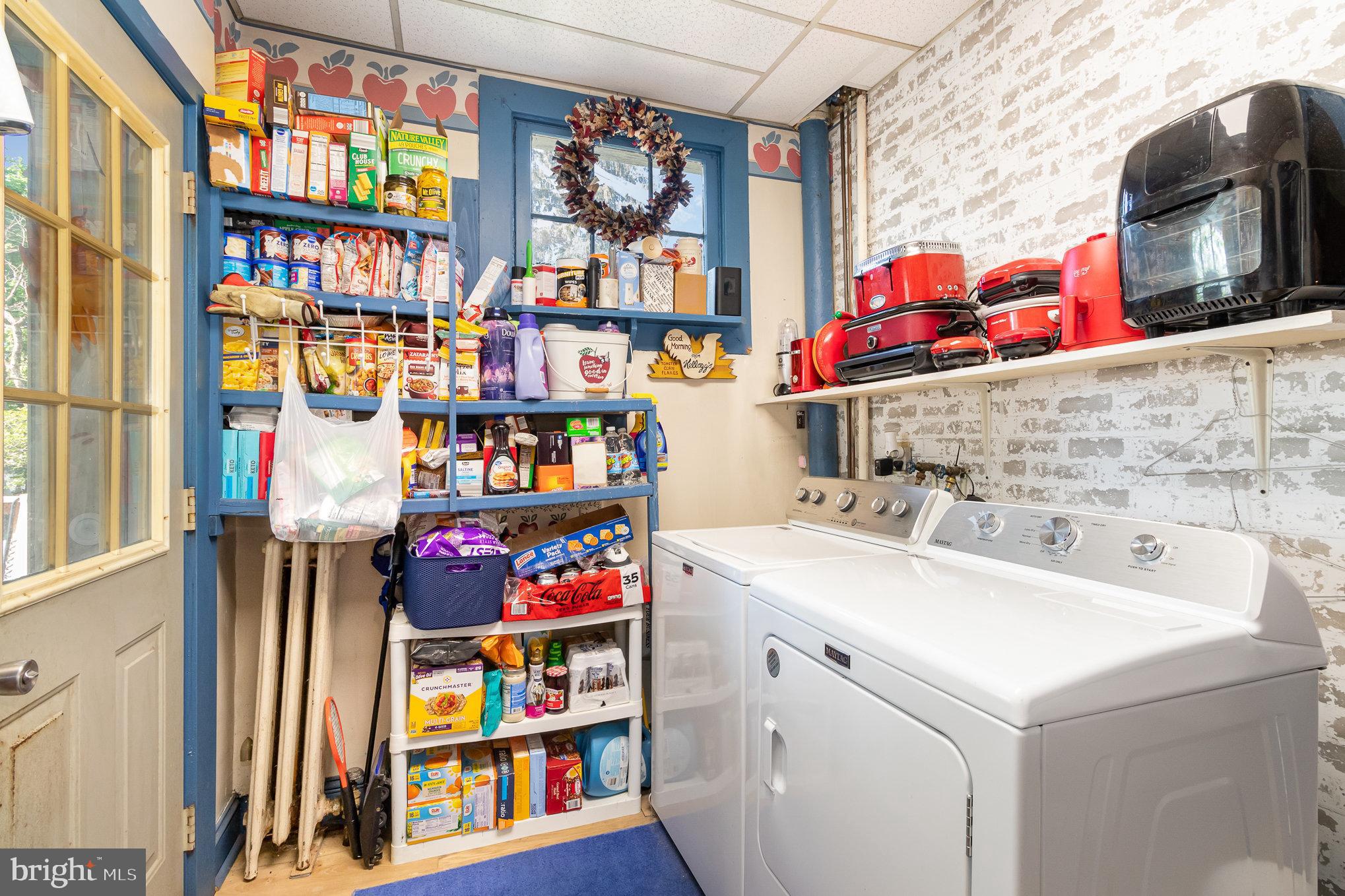 WEST END - Residential