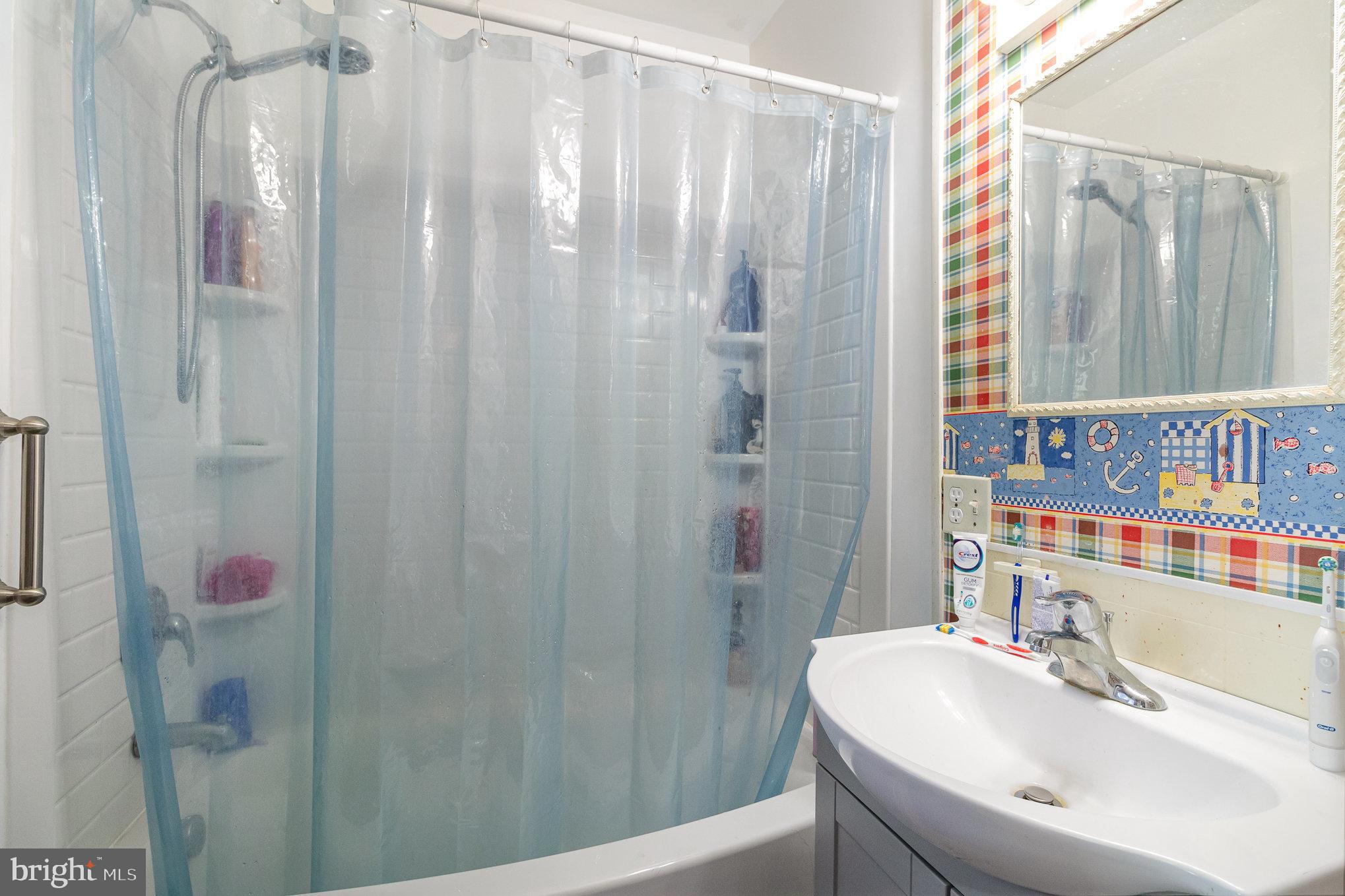 WEST END - Residential