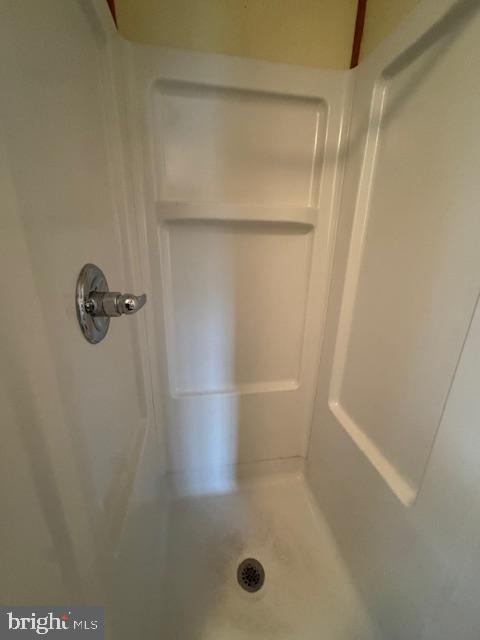 BRATTON - Residential