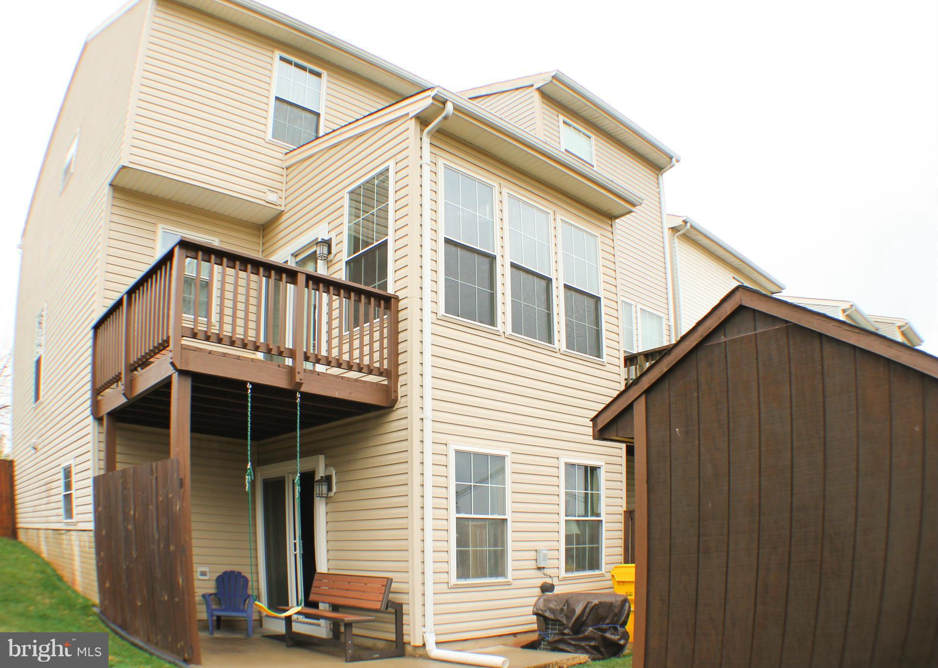 RIDGE COMMONS - Residential