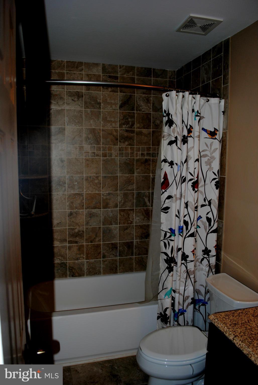 RIDGE COMMONS - Residential