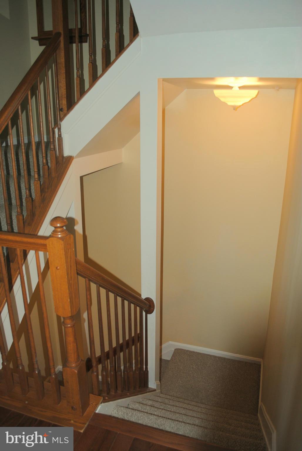 RIDGE COMMONS - Residential