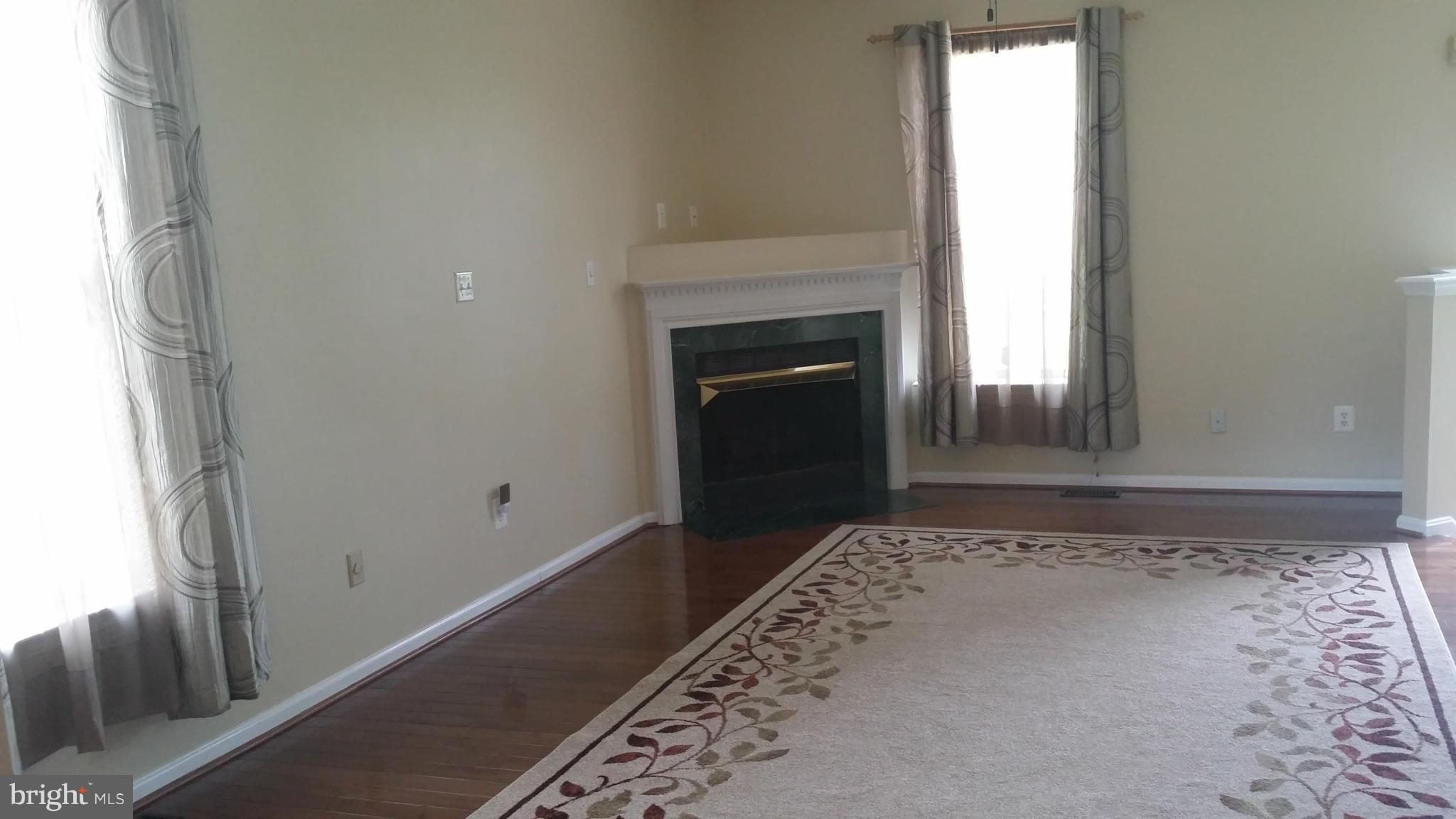 RIDGE COMMONS - Residential