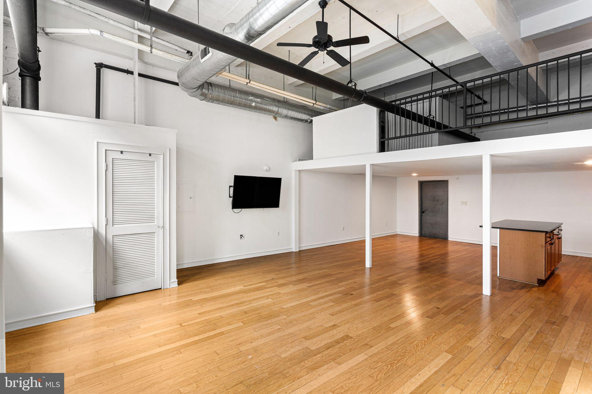 810 N HANCOCK STREET 2
