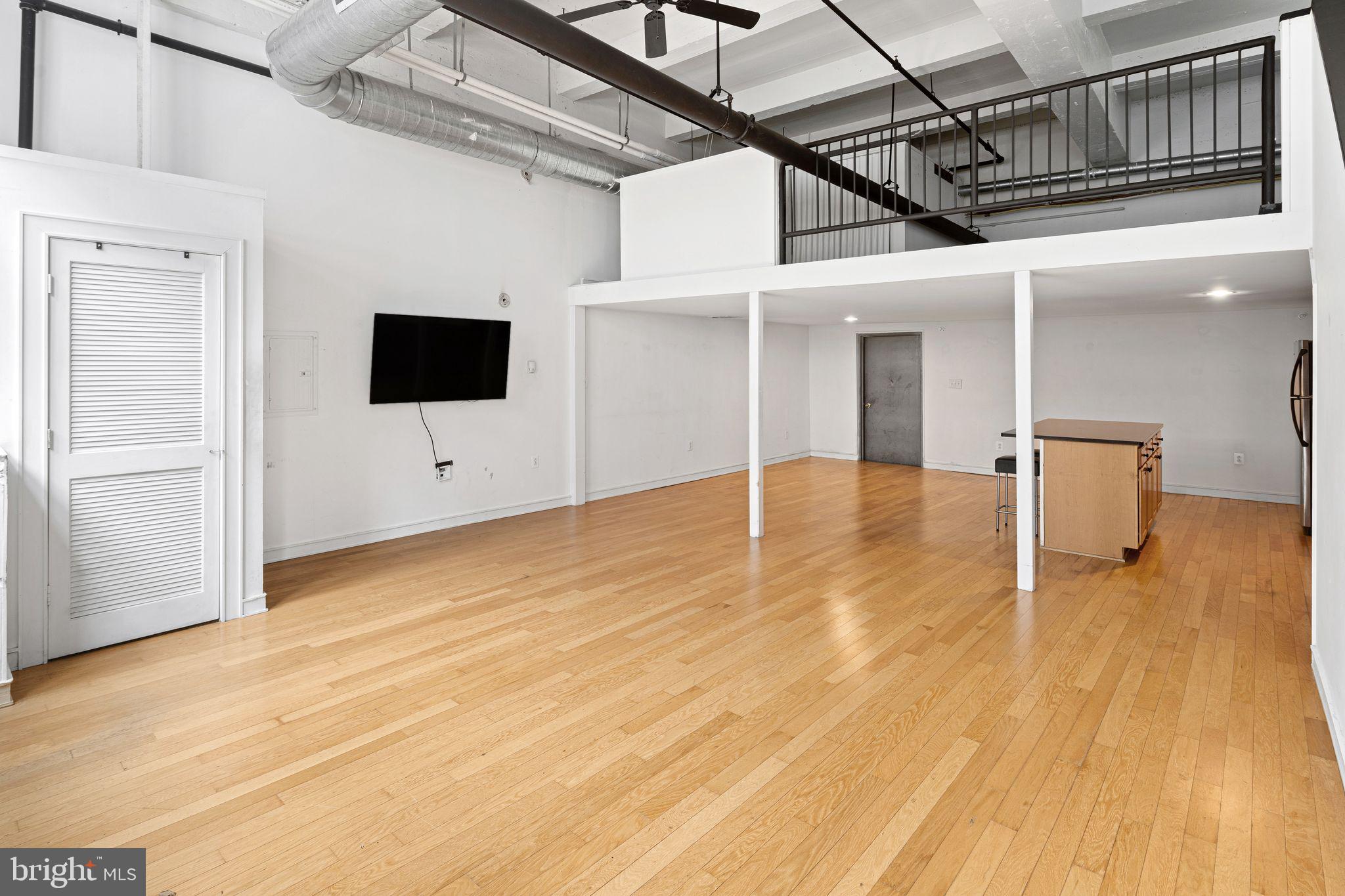810 N HANCOCK STREET 2