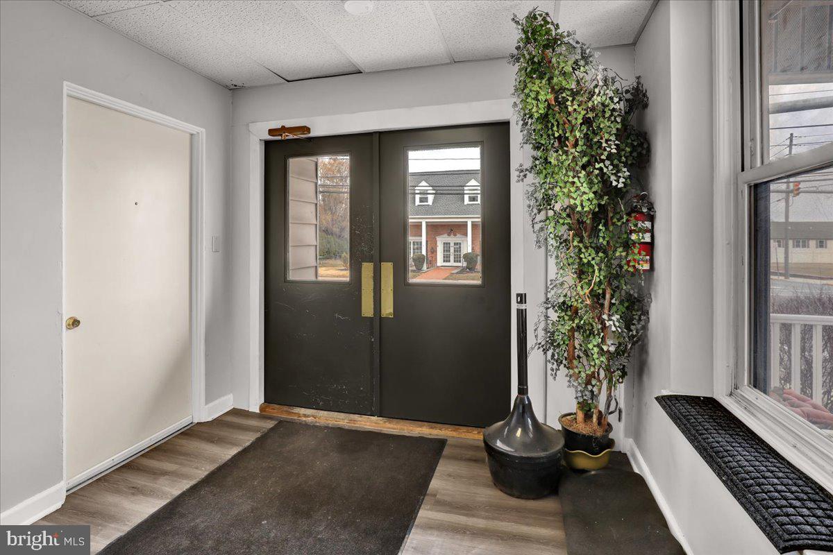 100 W MAIN STREET