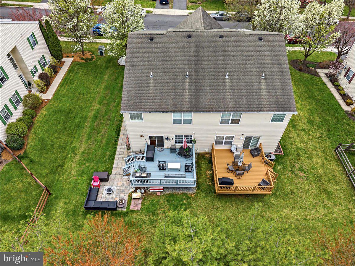 HILLS AT LOCK RIDGE - Residential