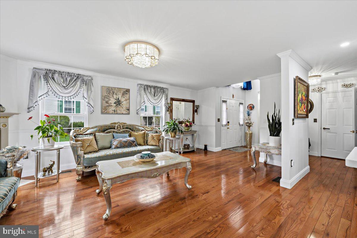 HILLS AT LOCK RIDGE - Residential