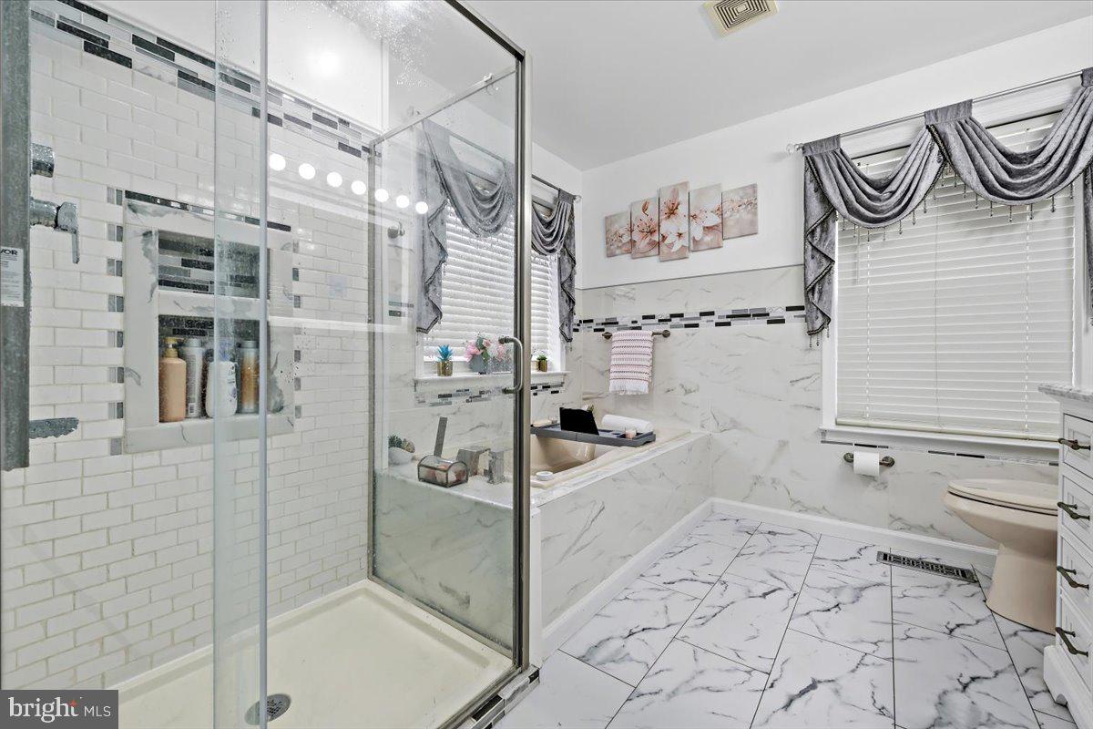 HILLS AT LOCK RIDGE - Residential