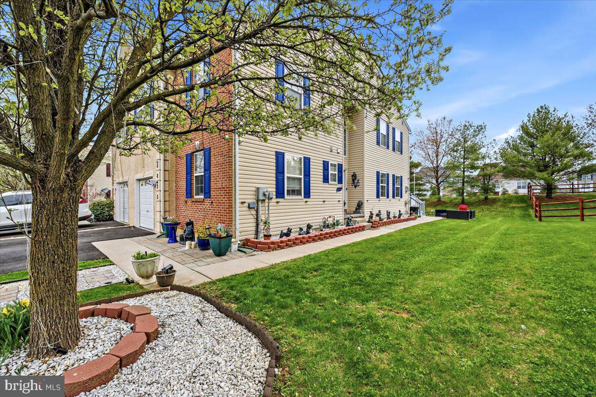 HILLS AT LOCK RIDGE - Residential