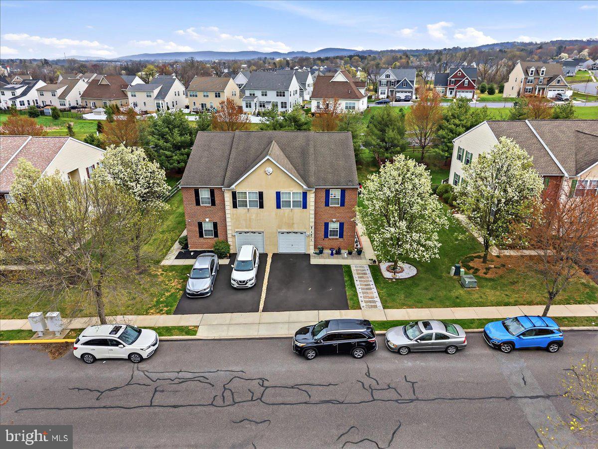 HILLS AT LOCK RIDGE - Residential