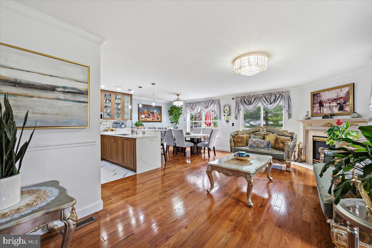 HILLS AT LOCK RIDGE - Residential