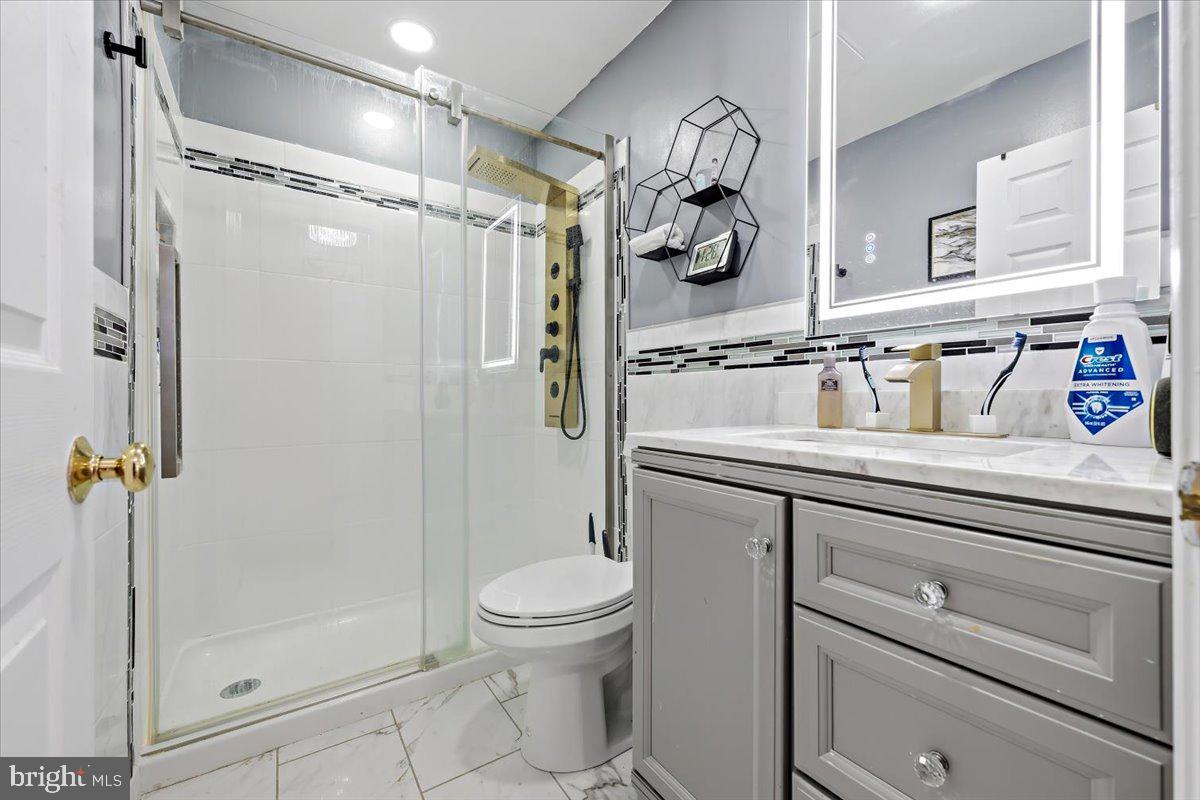 HILLS AT LOCK RIDGE - Residential