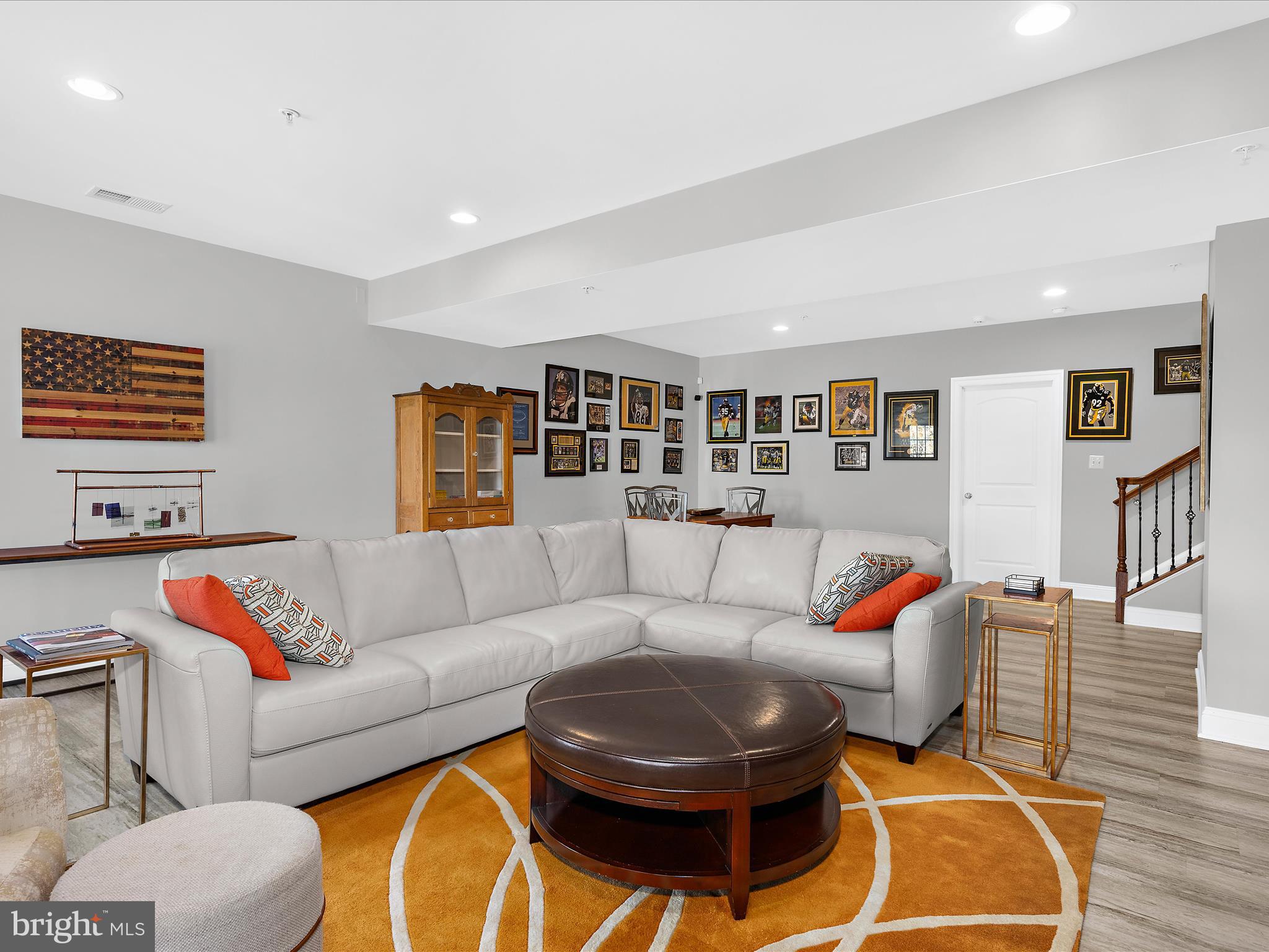 MEADOWVALE - Residential