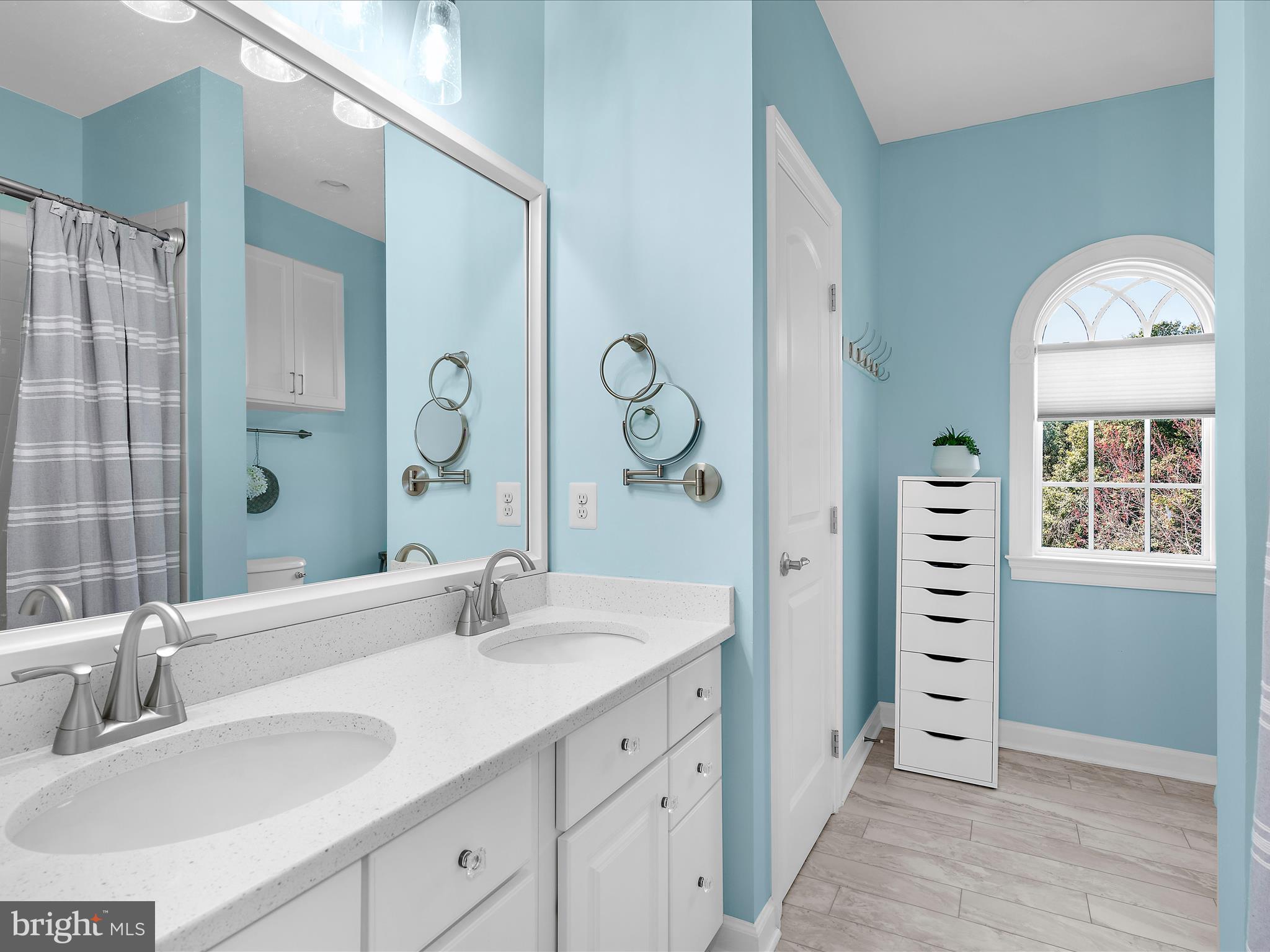 MEADOWVALE - Residential