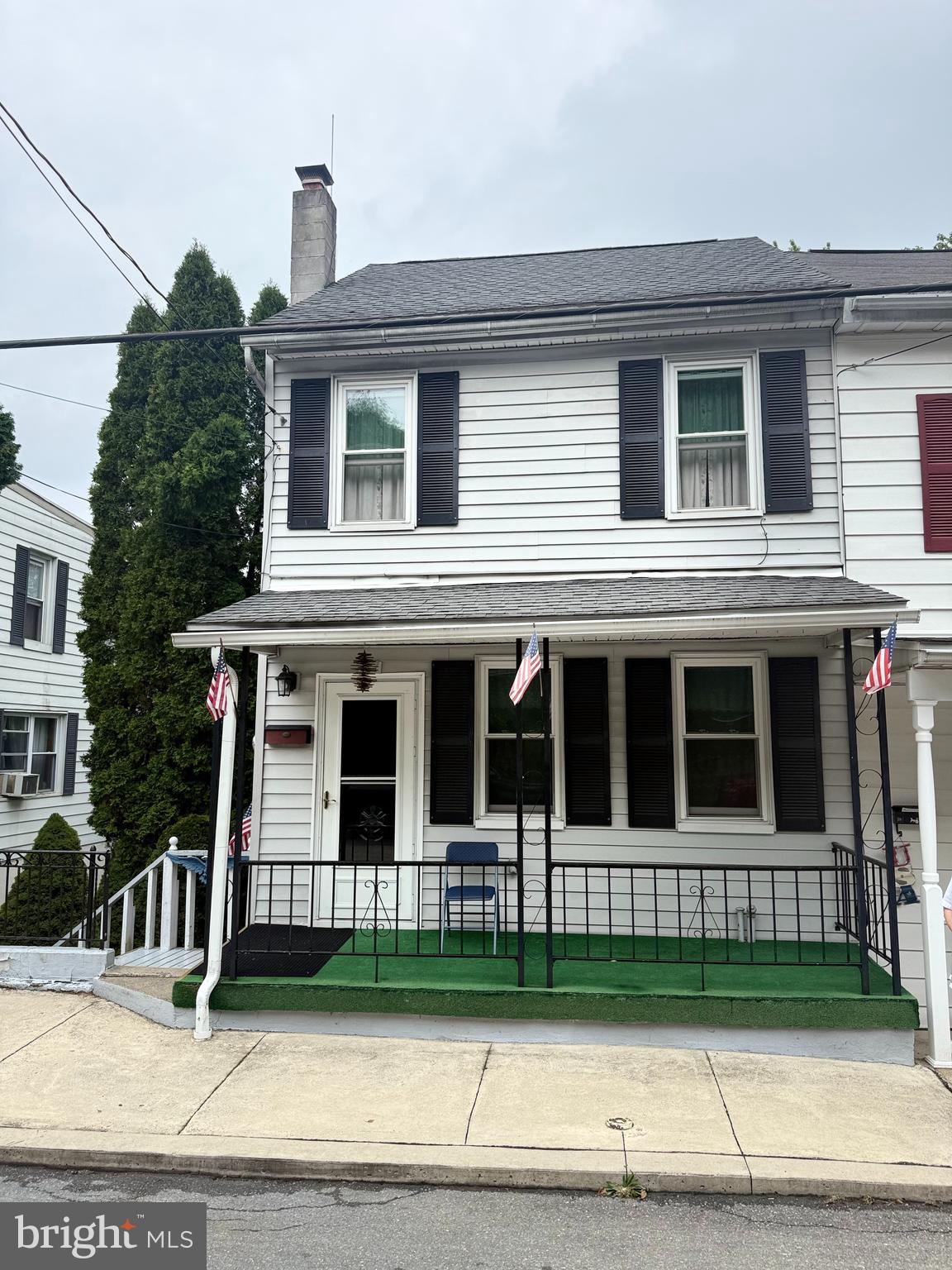 Check out this Charming home, located on a quiet street, in the town of Palo Alto, Pottsville!! After 3 decades with the same owner, This 2 bedroom home awaits it's new one!! After a few updates, this home could be everything that you want, and the attic provides the option for a 3rd bedroom too! Plenty of yard space to enjoy, with the inclusion of an Above Ground pool too!! Call and Schedule your showings today!!!