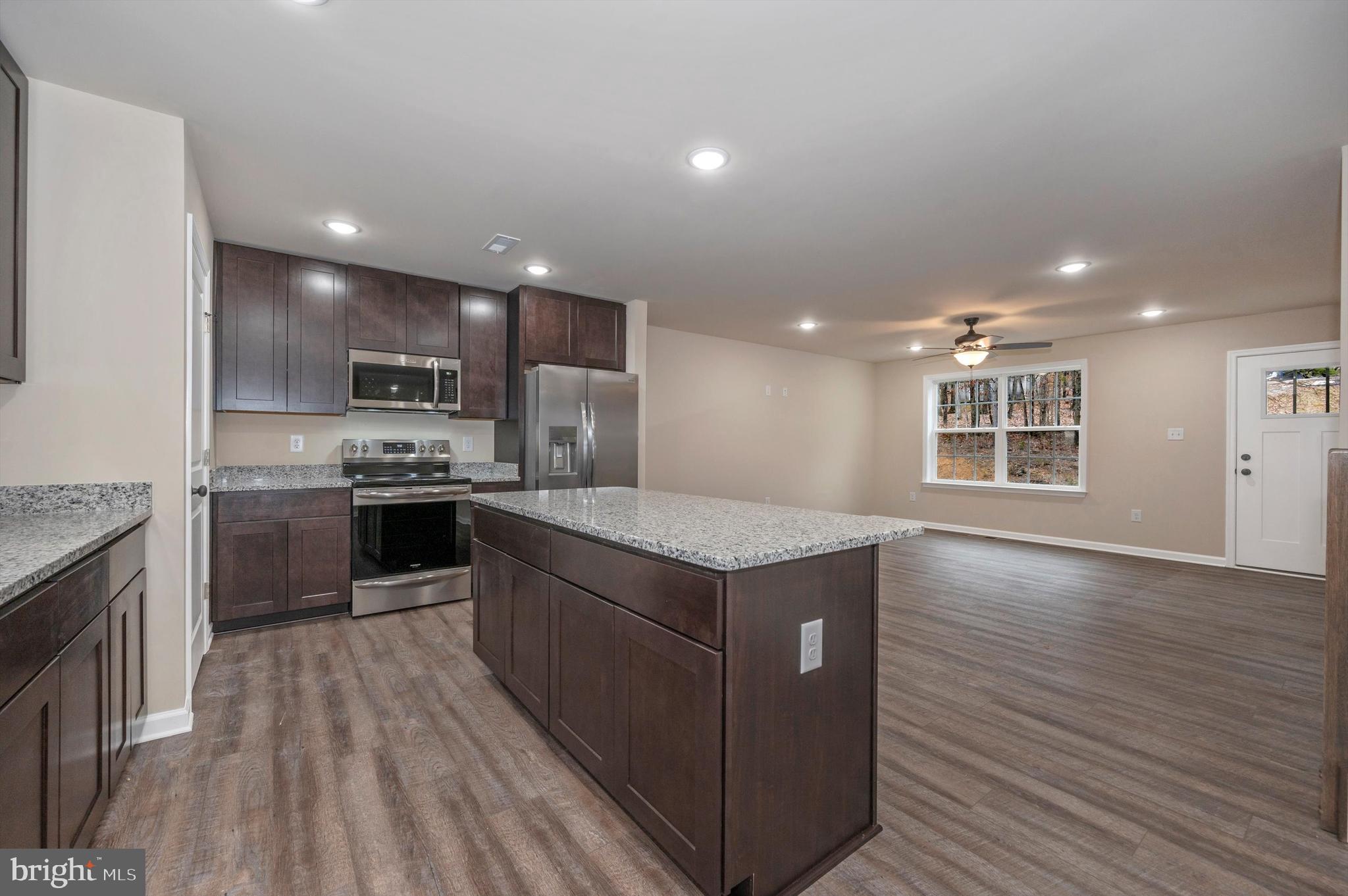 KATES HOLLOW ACRES - Residential